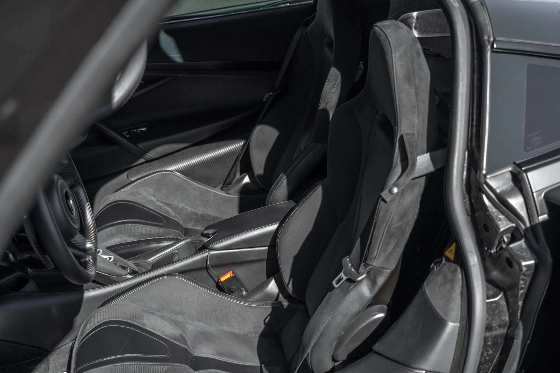 mph037_1903871475_Used_2019_Mc_Laren_720_S_Performance_1760997605_44f3a0bbe8