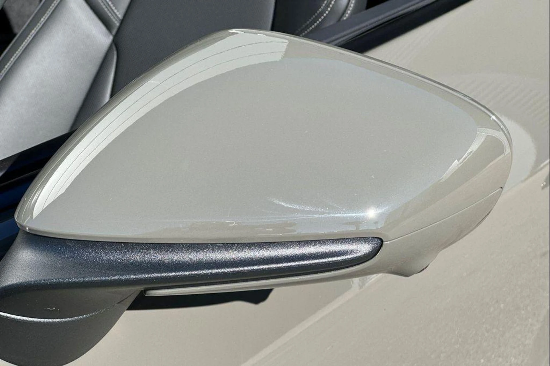 mph037_1907499768_c9y7_UO_Dk_Scd_Sfq429c6_S6_C_Ga_LI_edc2cb28a7