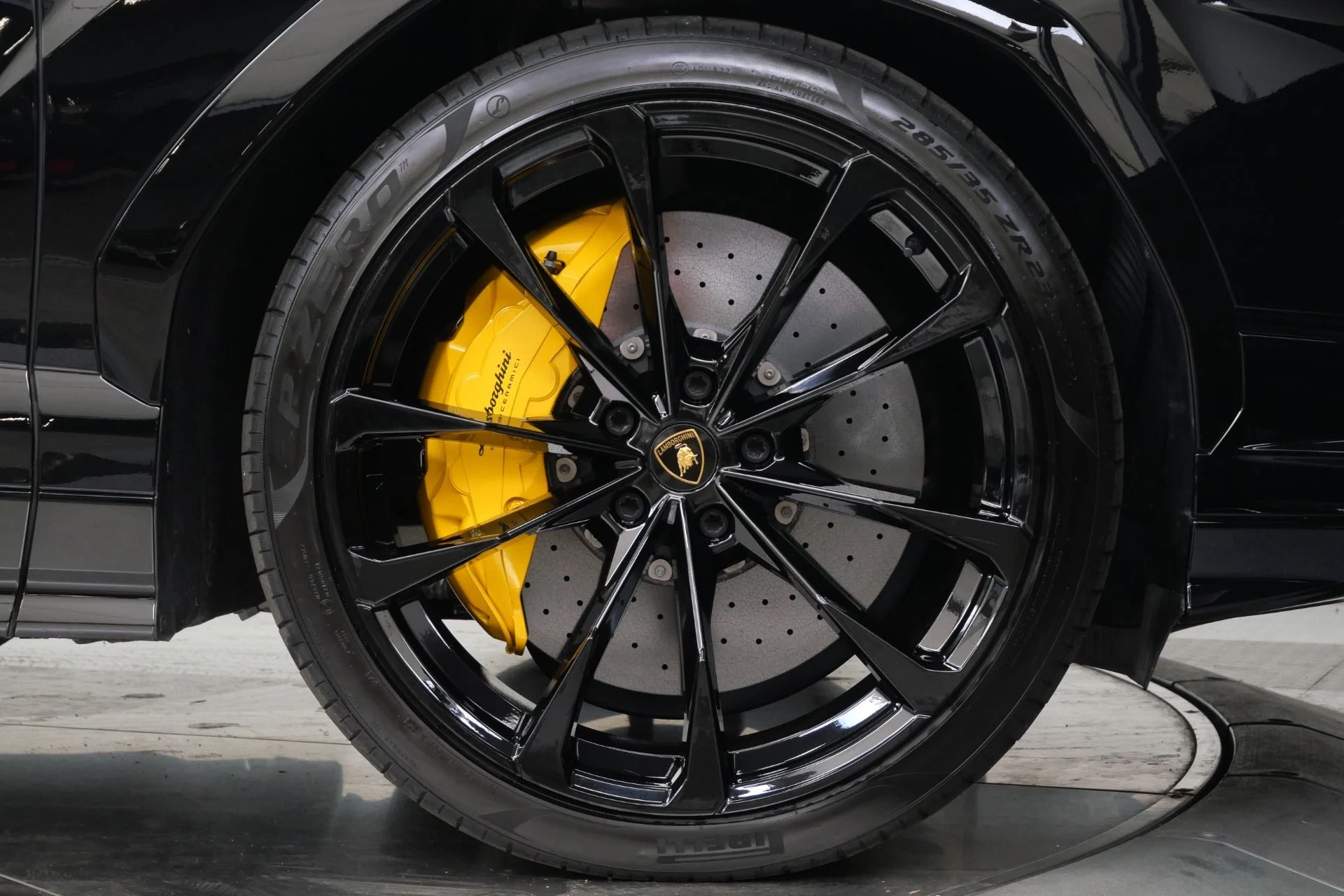 mph037_1917565787_Used_2023_Lamborghini_Urus_S_ADAS_Package_23_Inch_Wheels_657_Horsepower_1780072486_17de09c494
