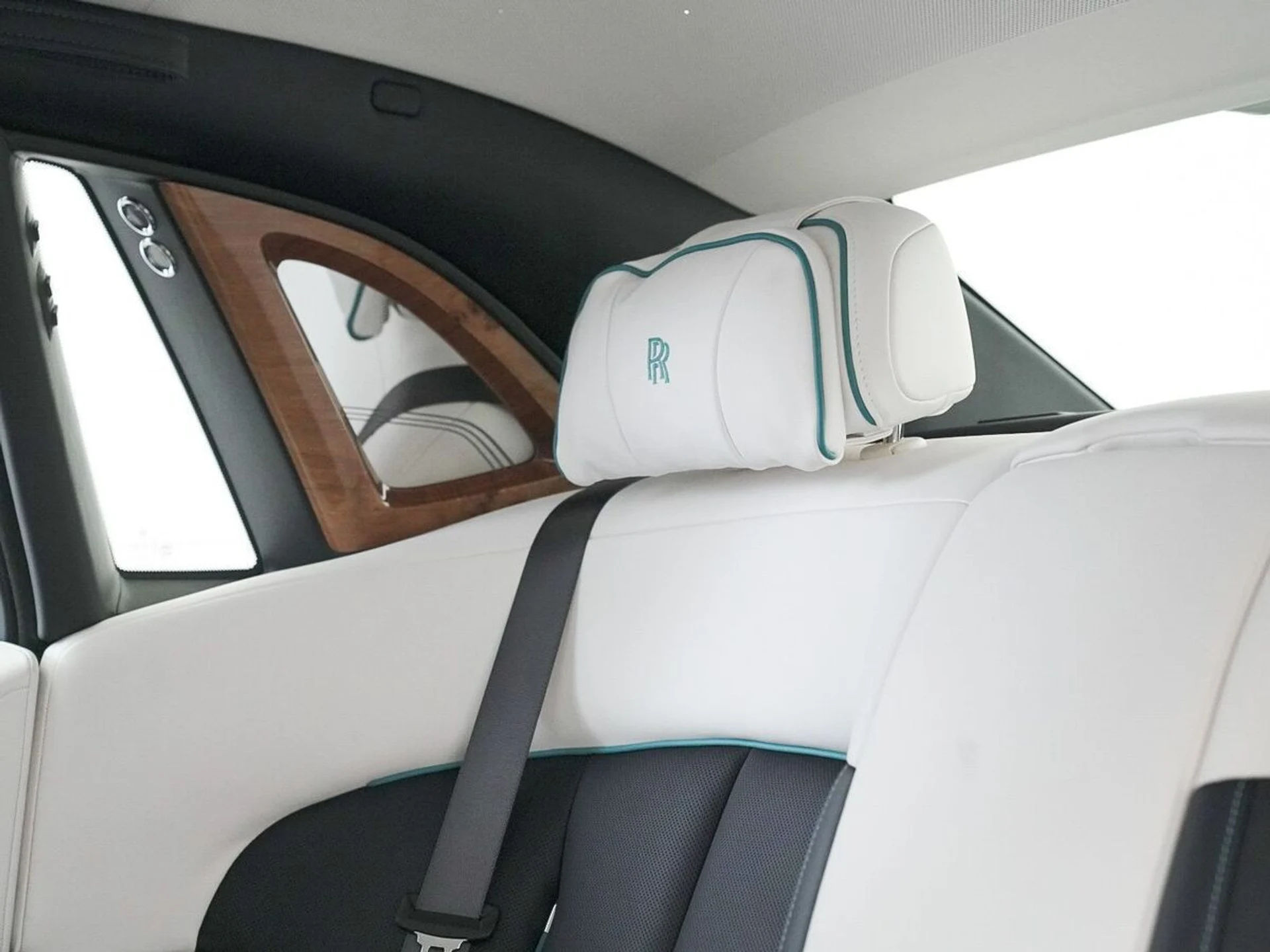 mph037_1928785268_m7e7ucq8t429nd41kux3cv6jh23s_ec9b92c7f7