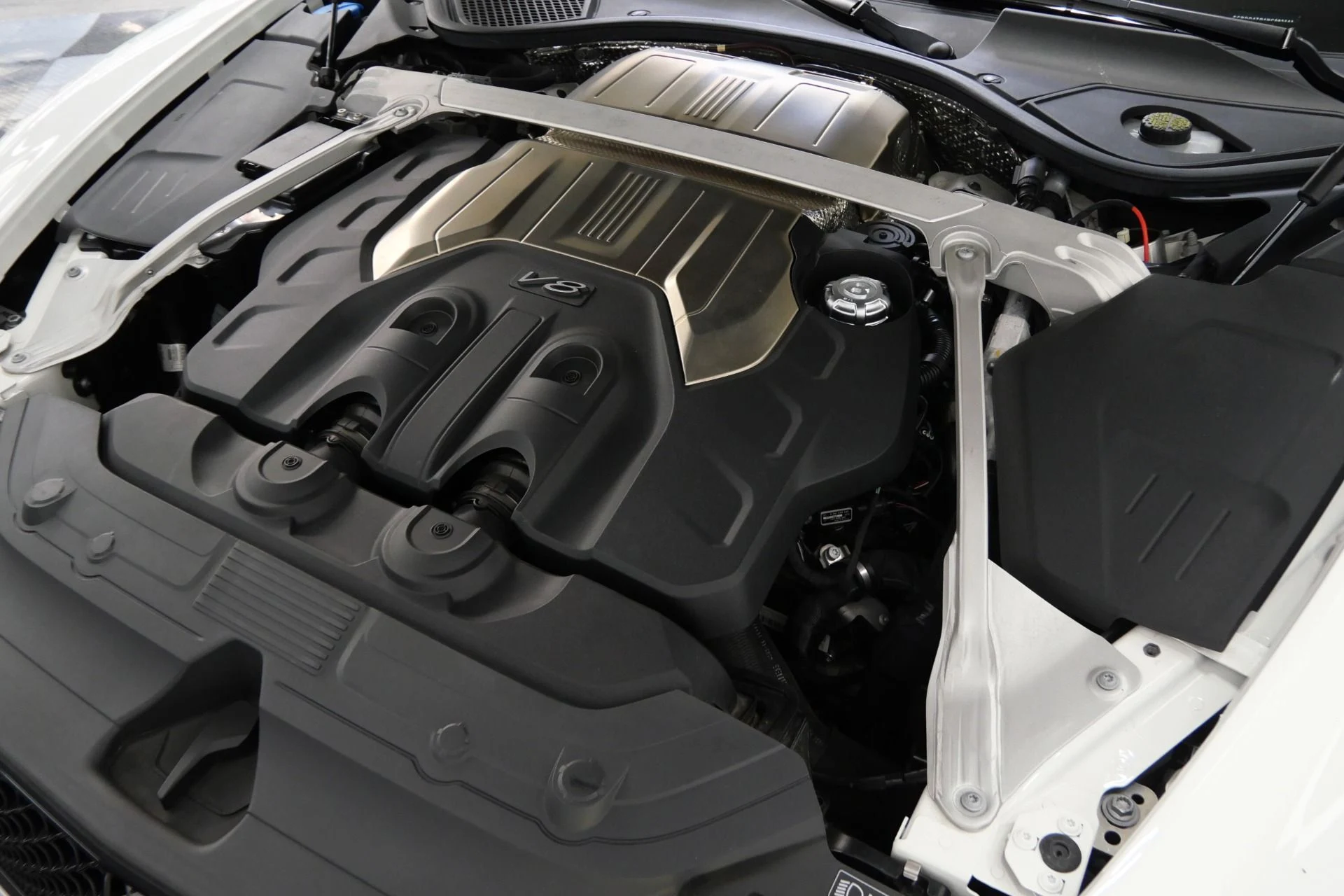 mph037_194264585_Used_2022_Bentley_Continental_GTC_V8_Mulliner_Specification_Front_Seat_Comfort_Specification_1775574655_f7c7af6b51