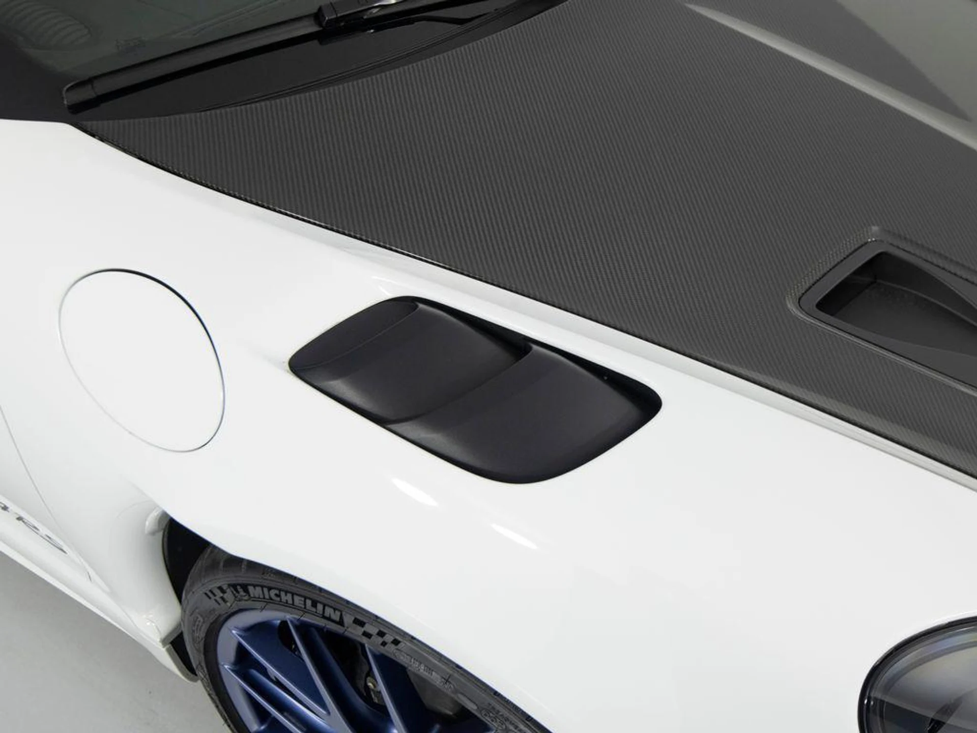 mph037_1953330314_2t1x_GU_4_Ixyj1_X_Gx7_Yf_W51_K_Zq_Fw_A_82a280c3df