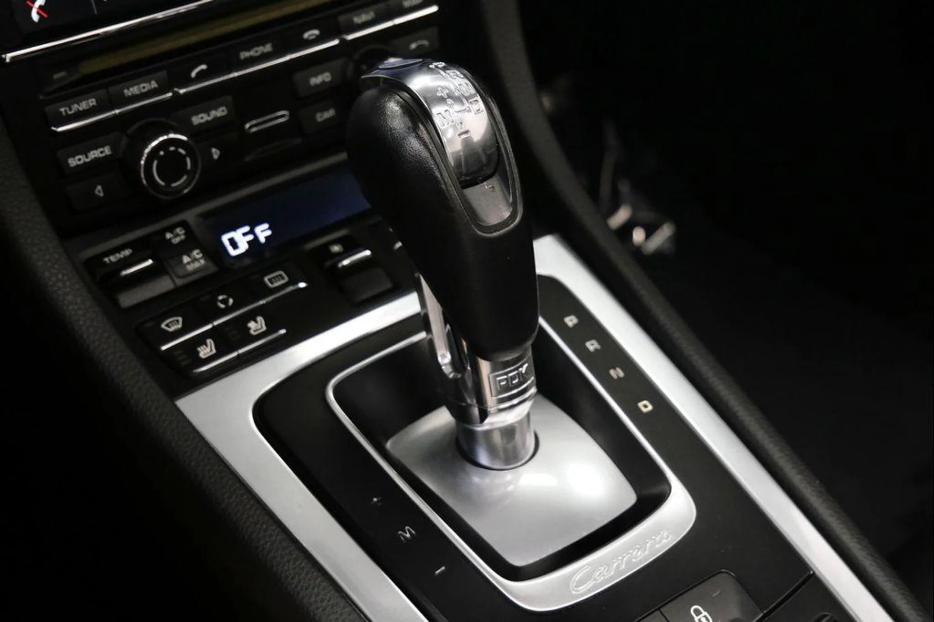 mph037_1969755465_L8rfw_Ro_Wr_GJ_Jwd_z_Ni_Wz_Lq_C_De_Qk_49c663f1a0