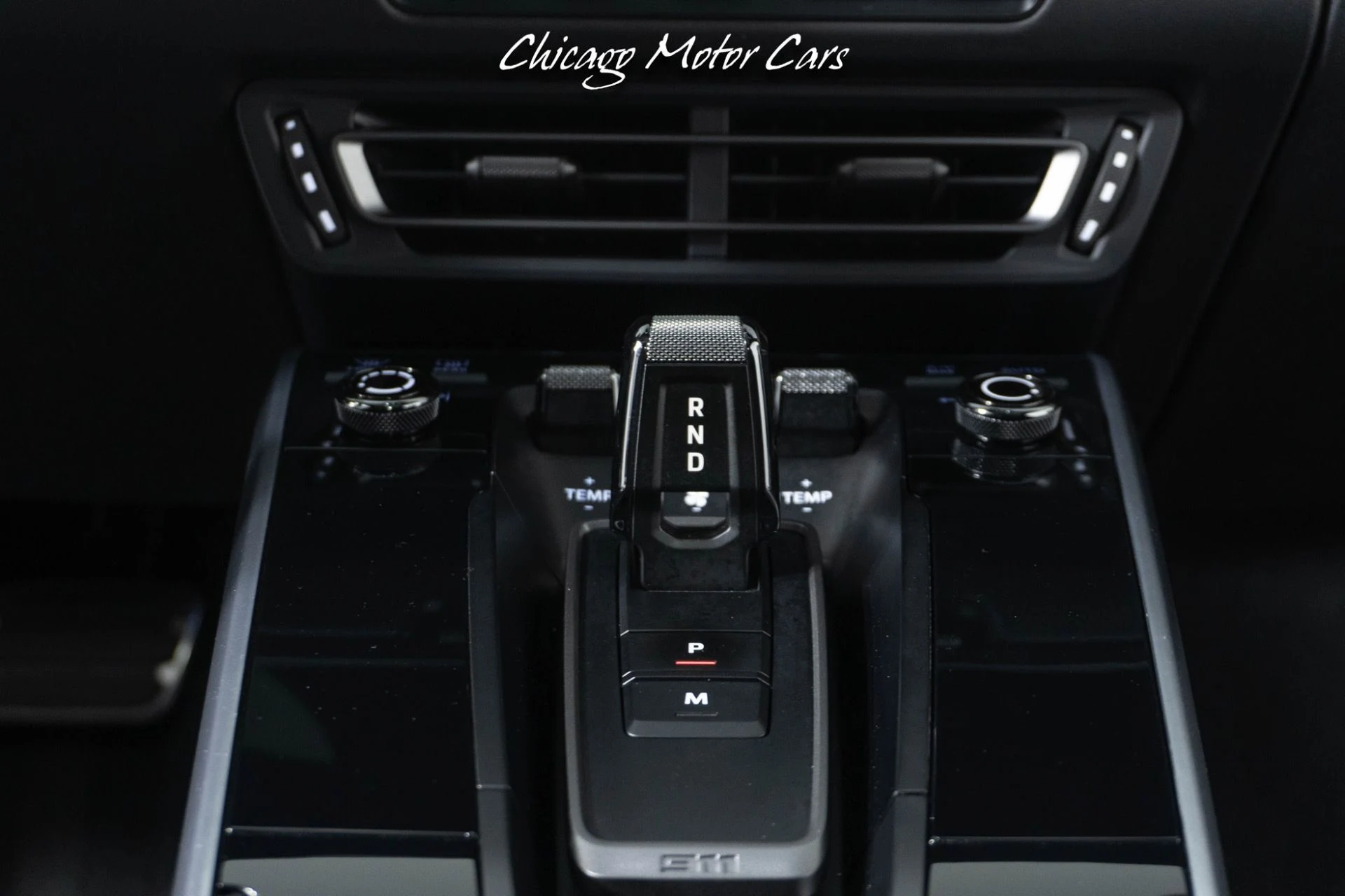 mph037_1969763847_11976_p38_l_22651ac094