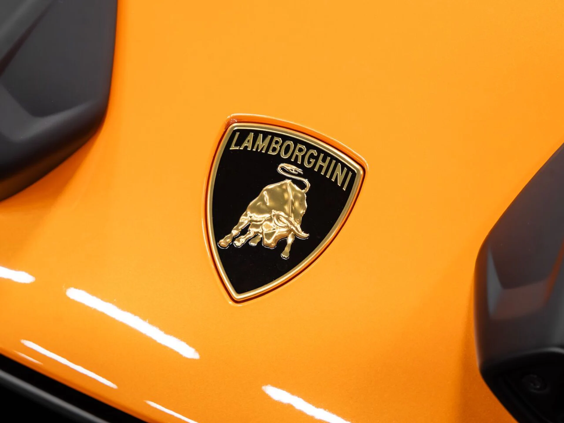 mph037_1980079391_lamborghini_huracan_2023_86155f6513