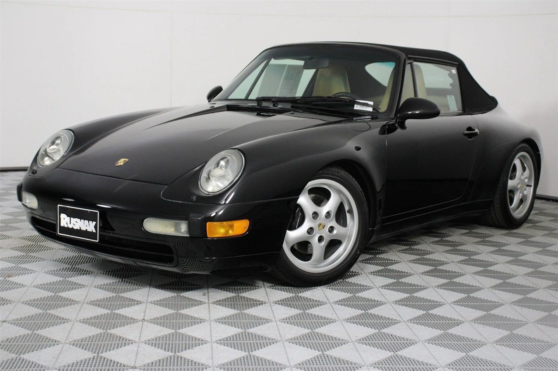 mph037_1983996288_c7366aec2248f4396c4aeea181b40d99_1f415d2471