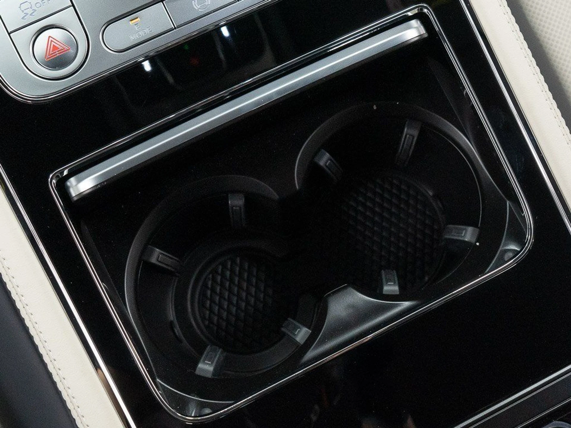 mph037_1992163349_e050b44cd22ebe4a08a834510a5bcd10_0f74566f1d