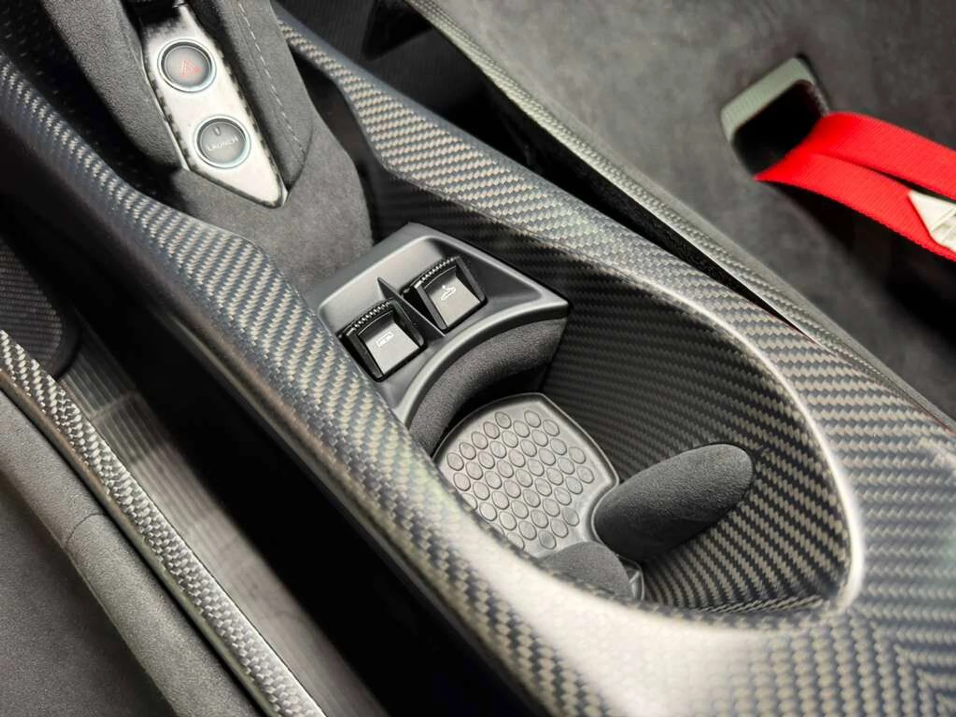 mph037_199229574_1c14317c101a72ec4bd69fcf67a927bb_4bc1da1aec