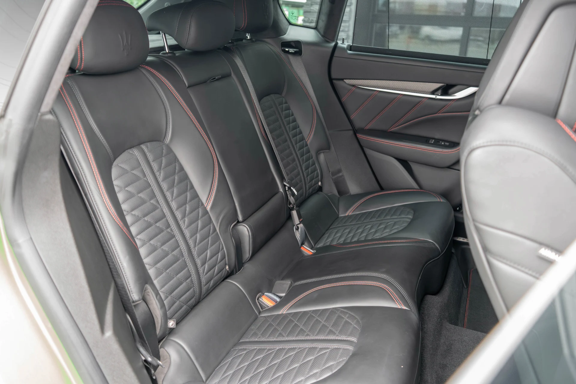 mph037_2028752941_38_bceca38d95