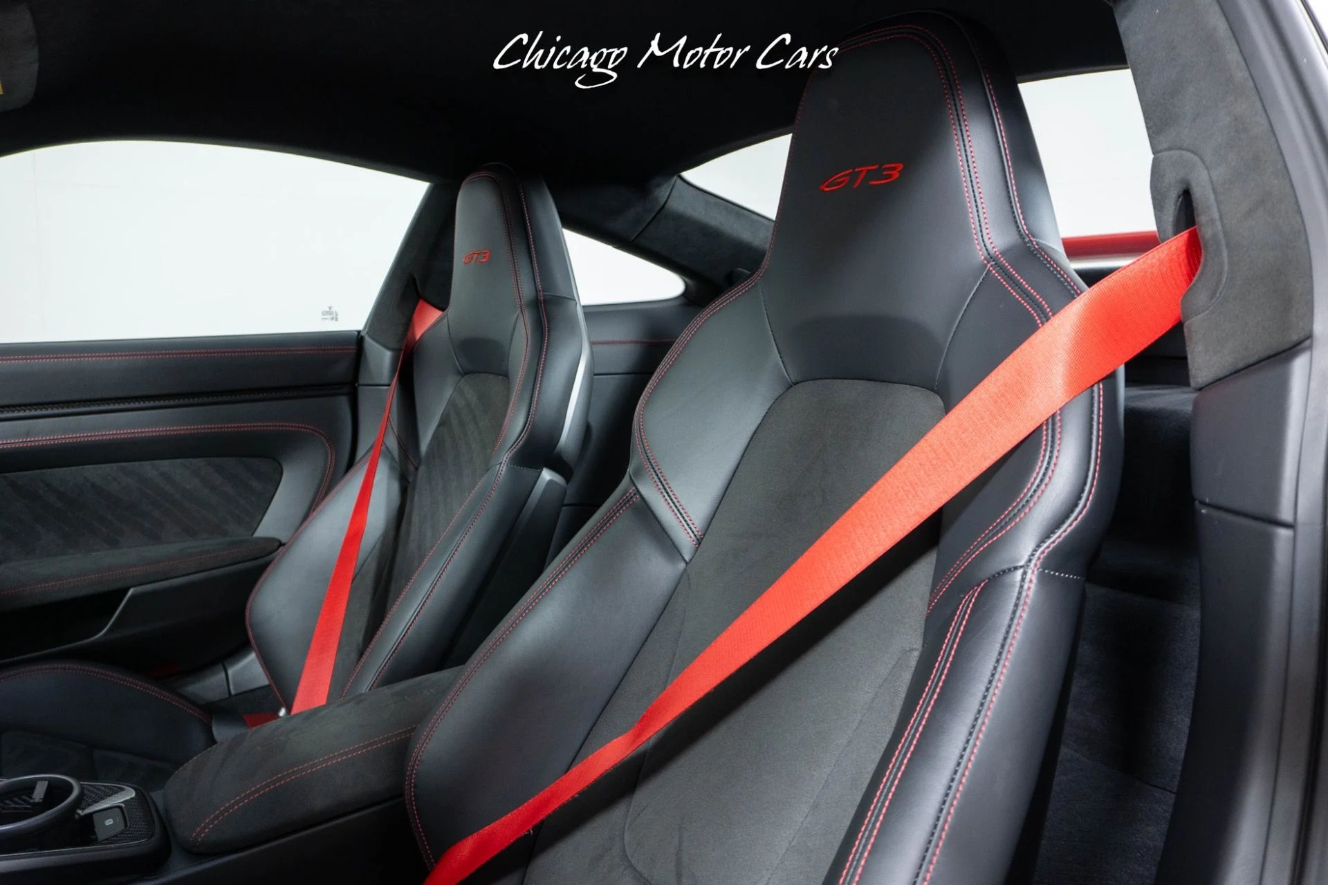 mph037_2032670113_12957_p38_l_883b9e5f3e