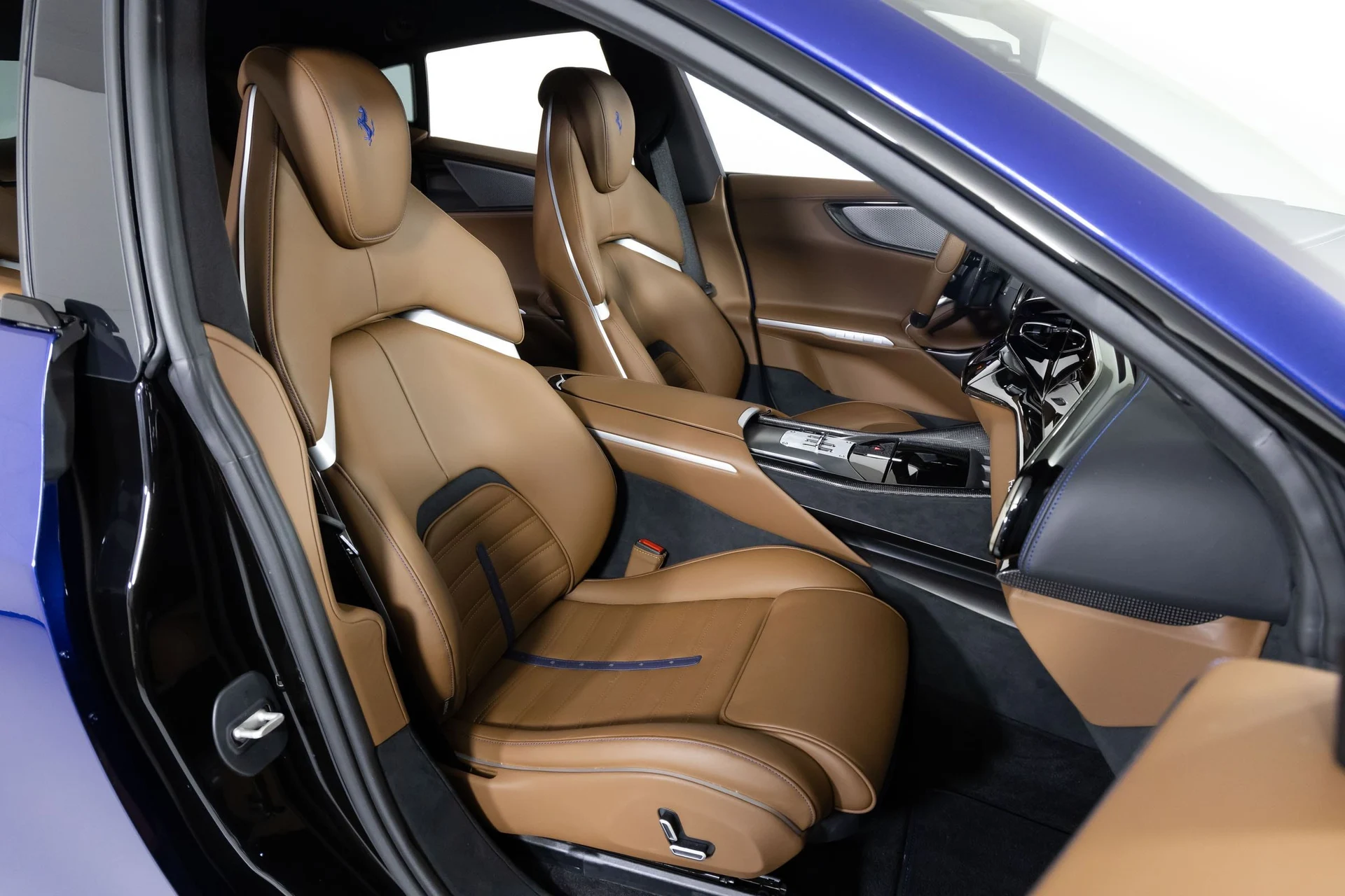 mph037_2052782889_b60ffb33c914440ba30a0cd5633c1ea6_e35f0bfa2d