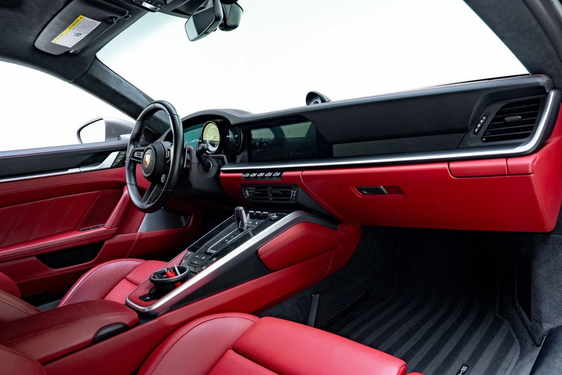 mph037_2055736255_Used_2021_Porsche_911_Turbo_S_1778698810_57e7e1ba9f