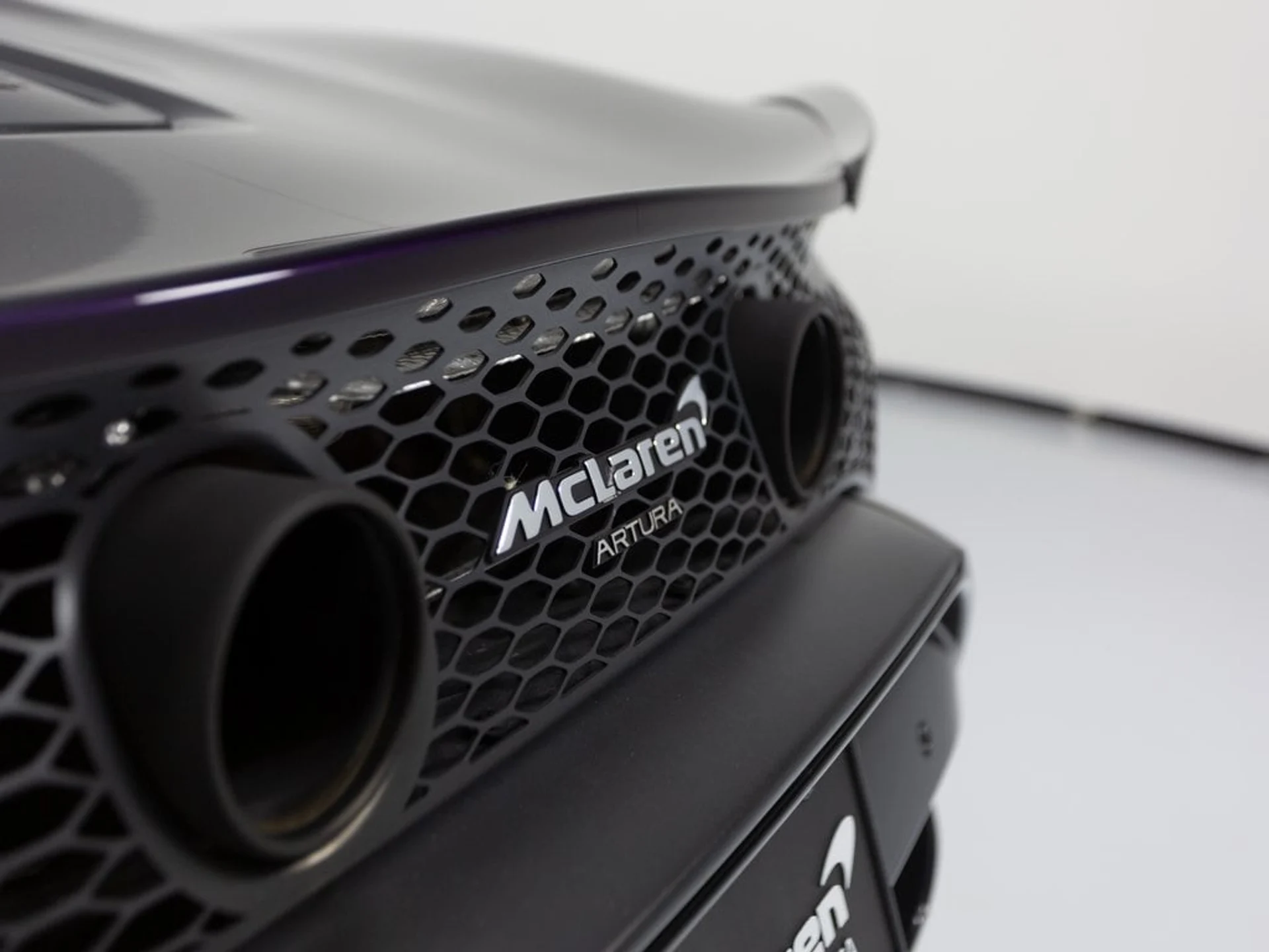 mph037_2055805110_fa35314c651e3df567de532b1e55771cx_771f6481b4