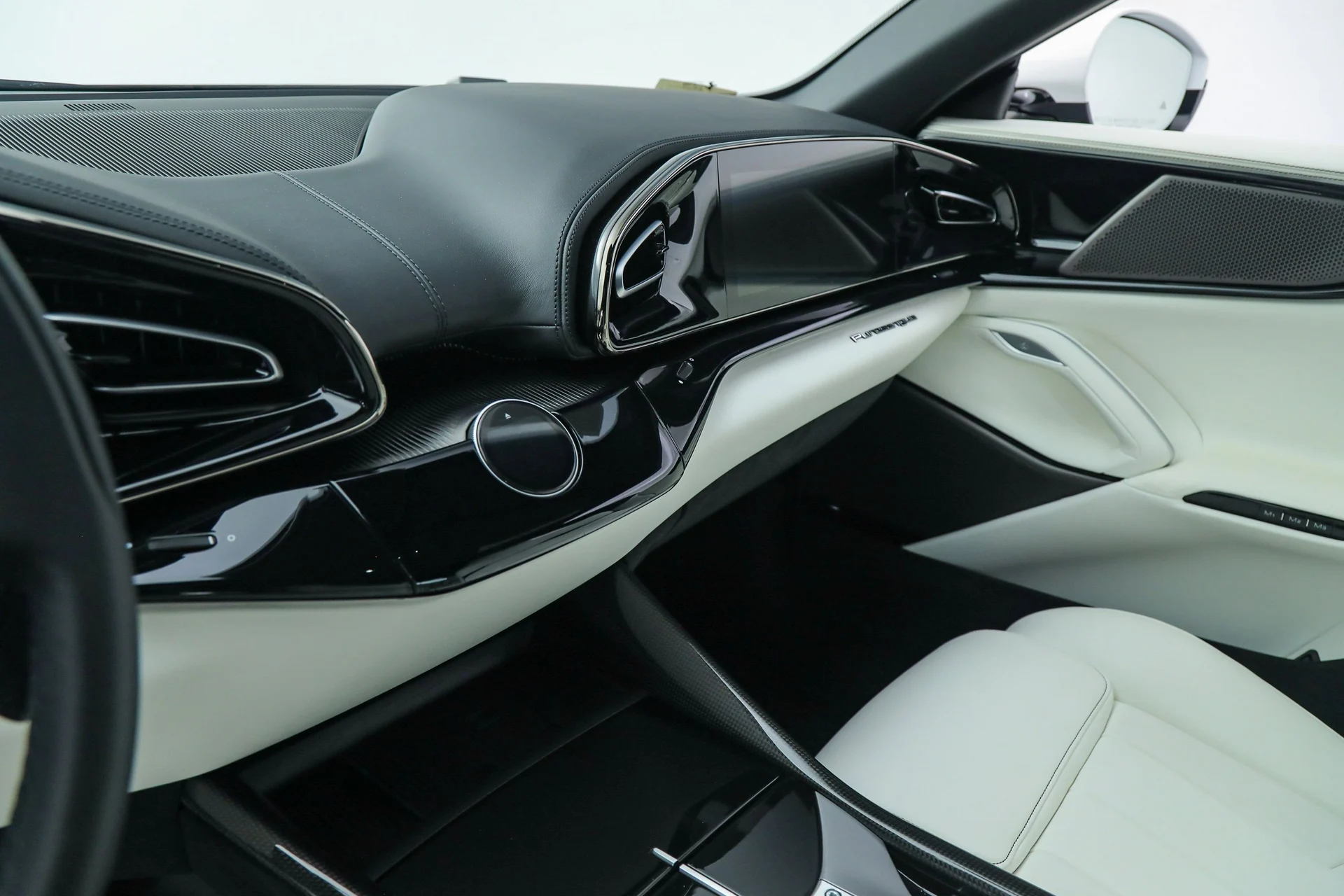 mph037_206118928_7b7fc69fc30454fd413a79afd61736de_2bdce23305