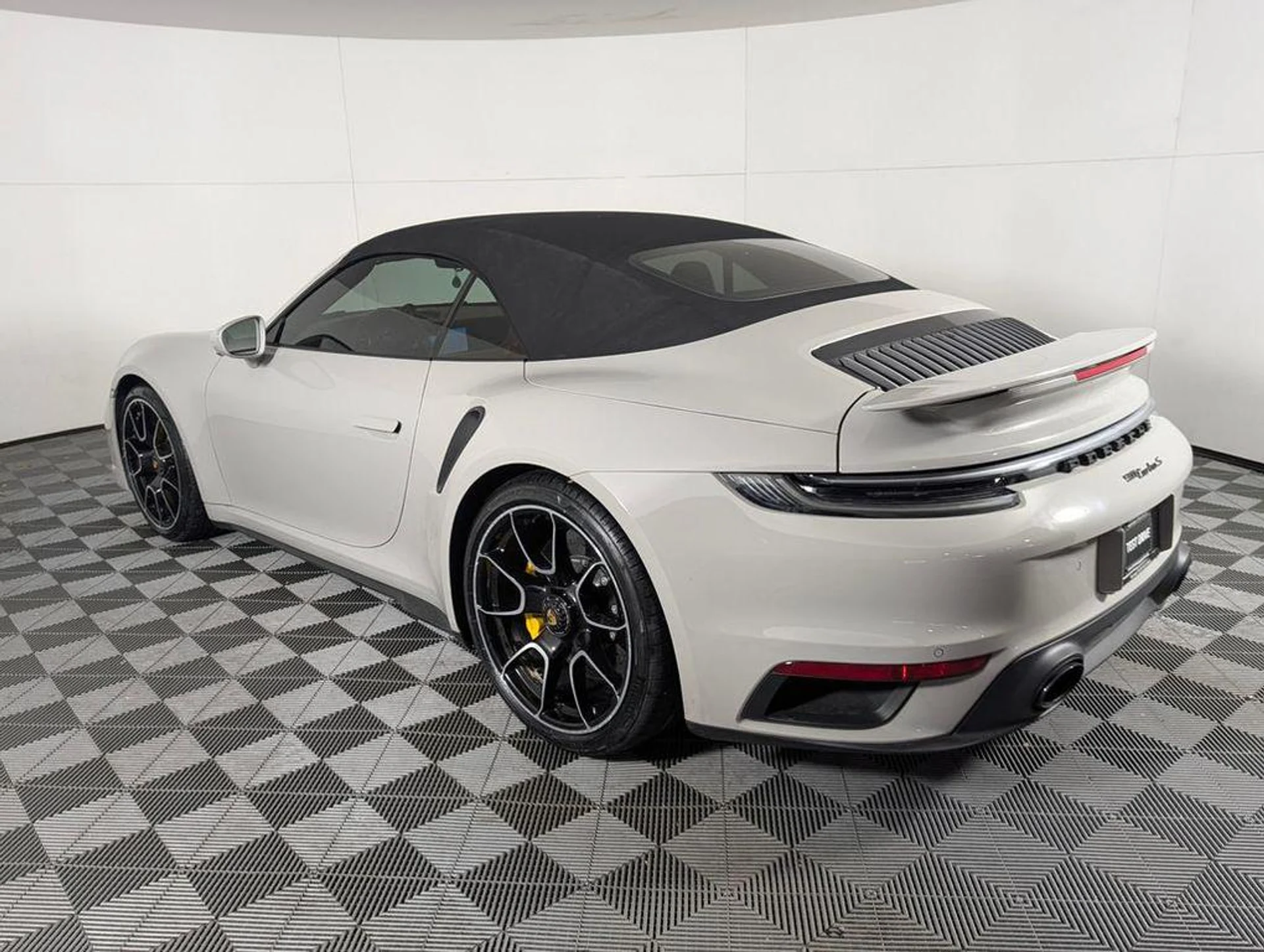 mph037_2063390520_El1_P_Zt_Cogrdd_D_Cfxi_XZ_Qtx_Q_Hwpc_af0c9aeb01