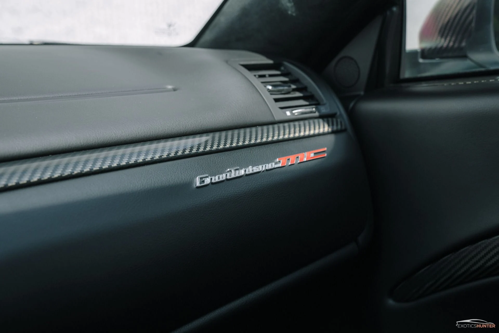 mph037_2073939858_Used_2014_Maserati_Gran_Turismo_MC_w_Aerodynamic_Carbon_Pack_Interior_Carbon_Pack_1755877472_5c50a9d343