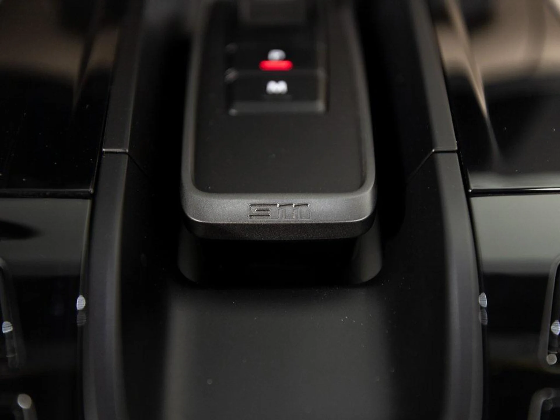 mph037_2079021850_EDW_0y_Nhvfkr5sh_Tw_Exak_UP_V_UA_c7dc03c68f