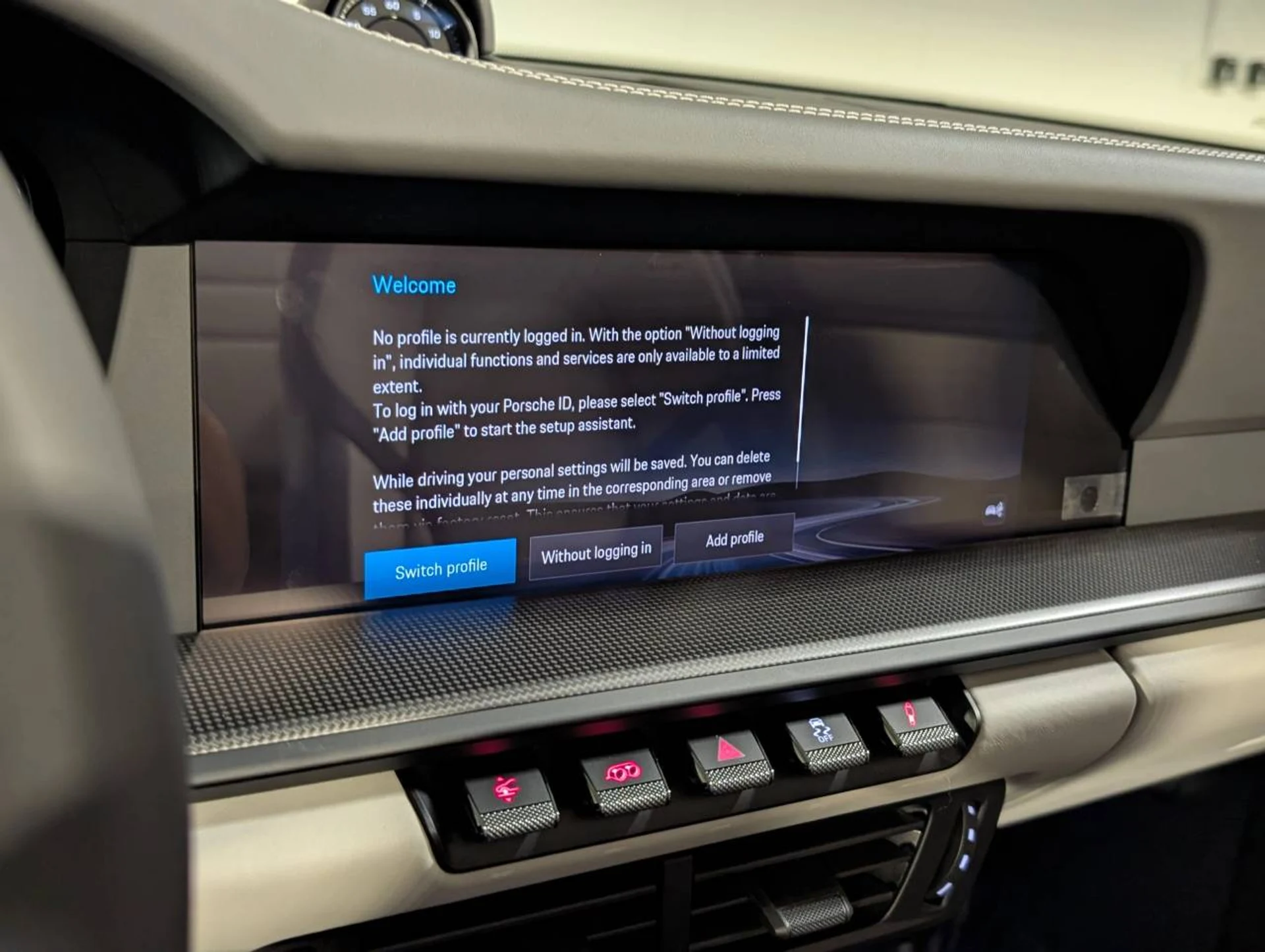 mph037_2081687612_d84d343d52a456b5f7e36727493d4758x_2c603d562c