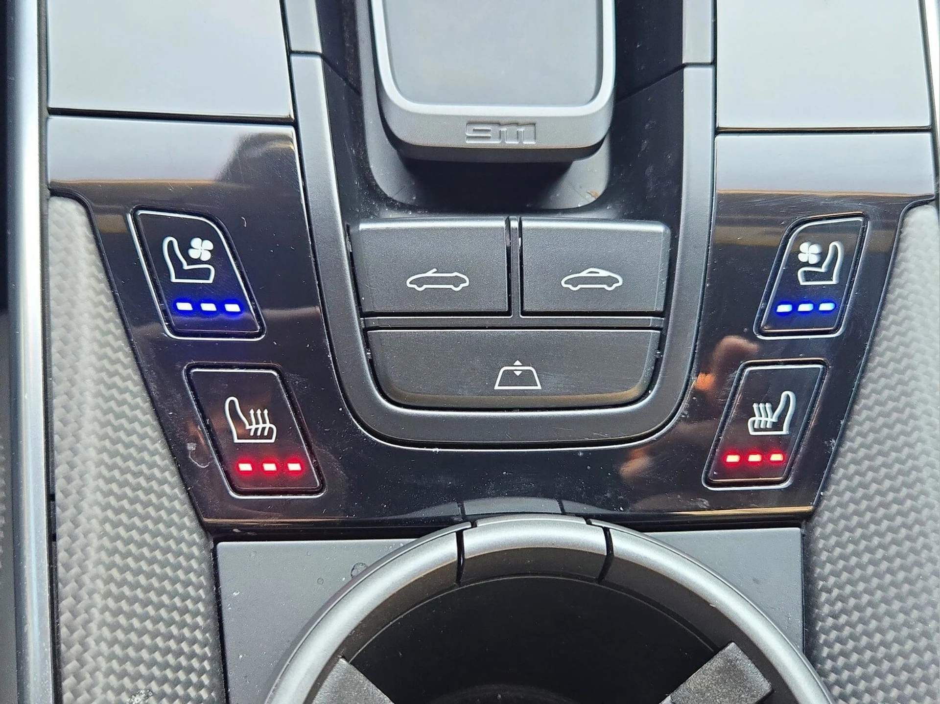 mph037_2092888025_a1587db134f86cc11d9efe6297fb416ax_b3905c8931