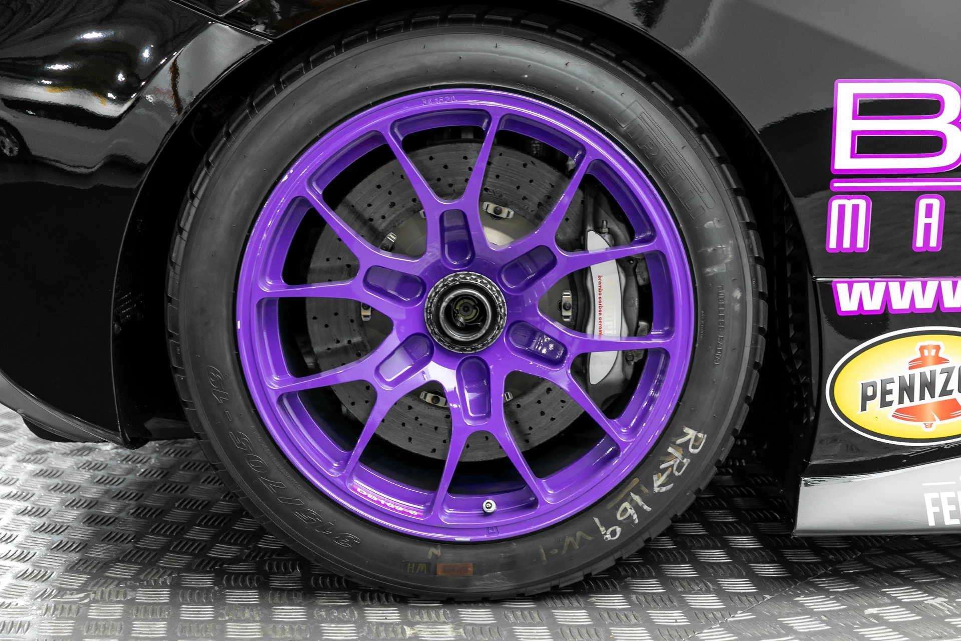 mph037_2104285250_2107f6539a9240b7a204153ffe27105b_f41703e5ce