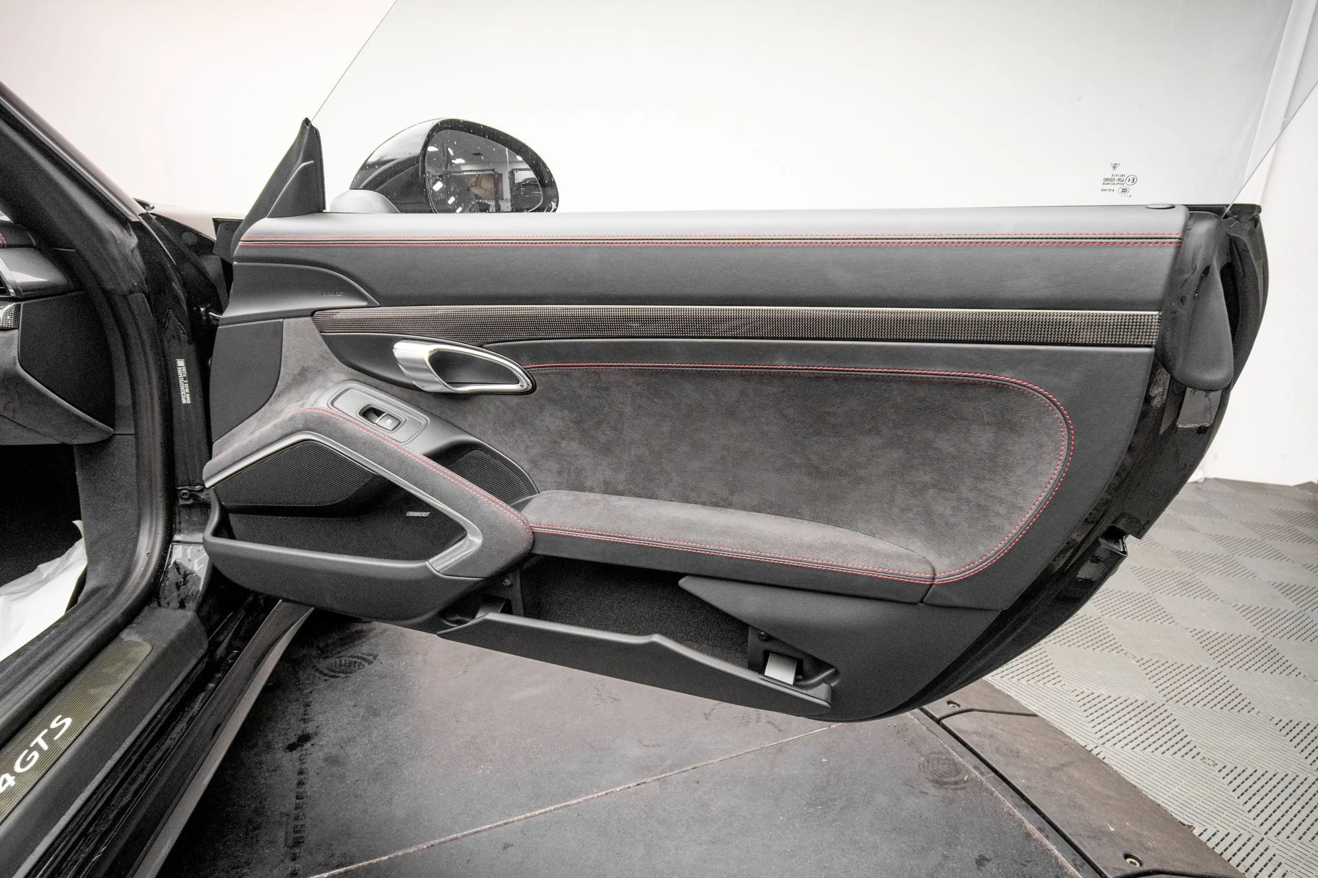 mph037_2108041257_f3ec168d7e21455298f9676aa01a7fc4_7e3b049dab