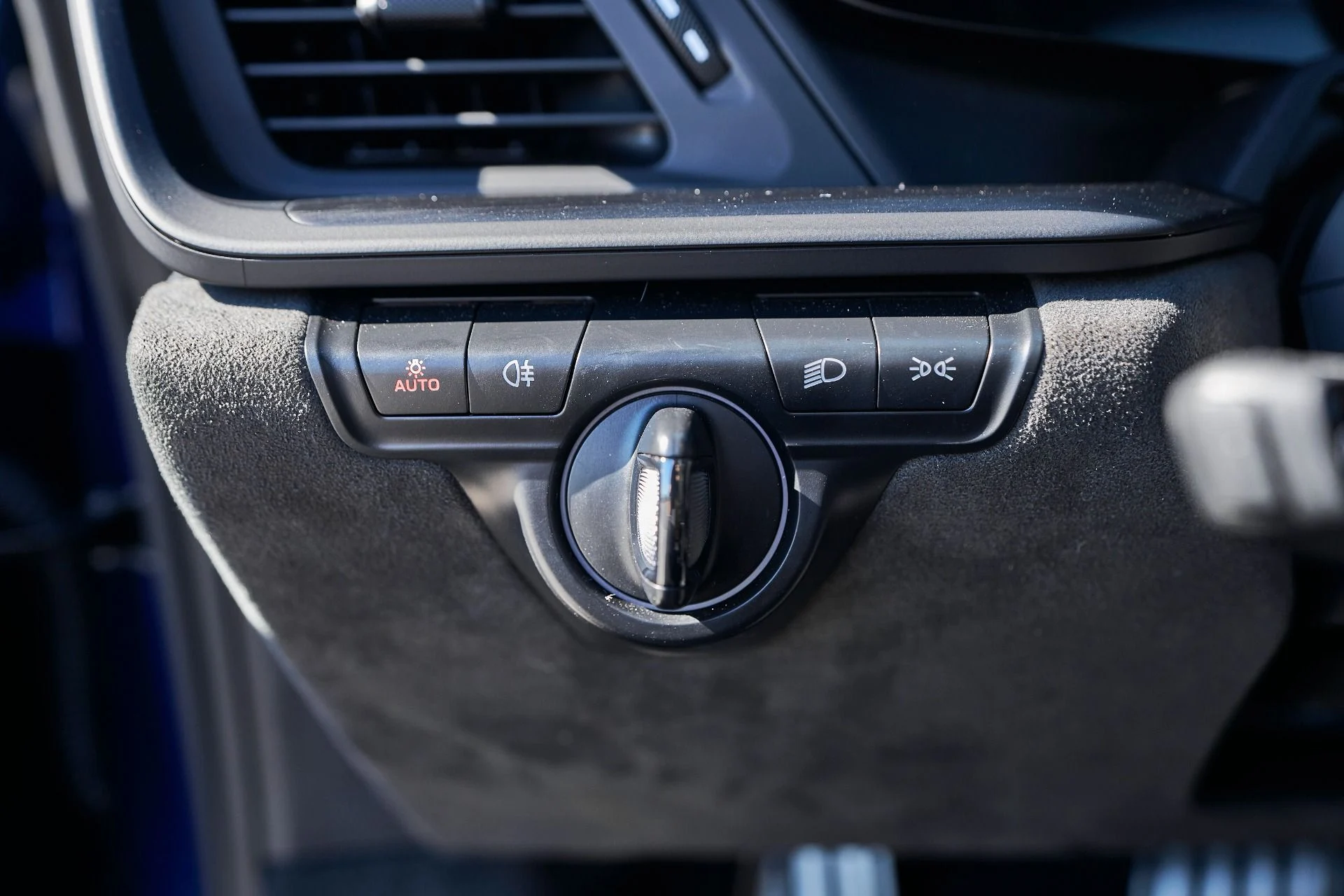 mph037_210929785_Used_2022_Porsche_911_GT_3_1761959402_8b6cd57778