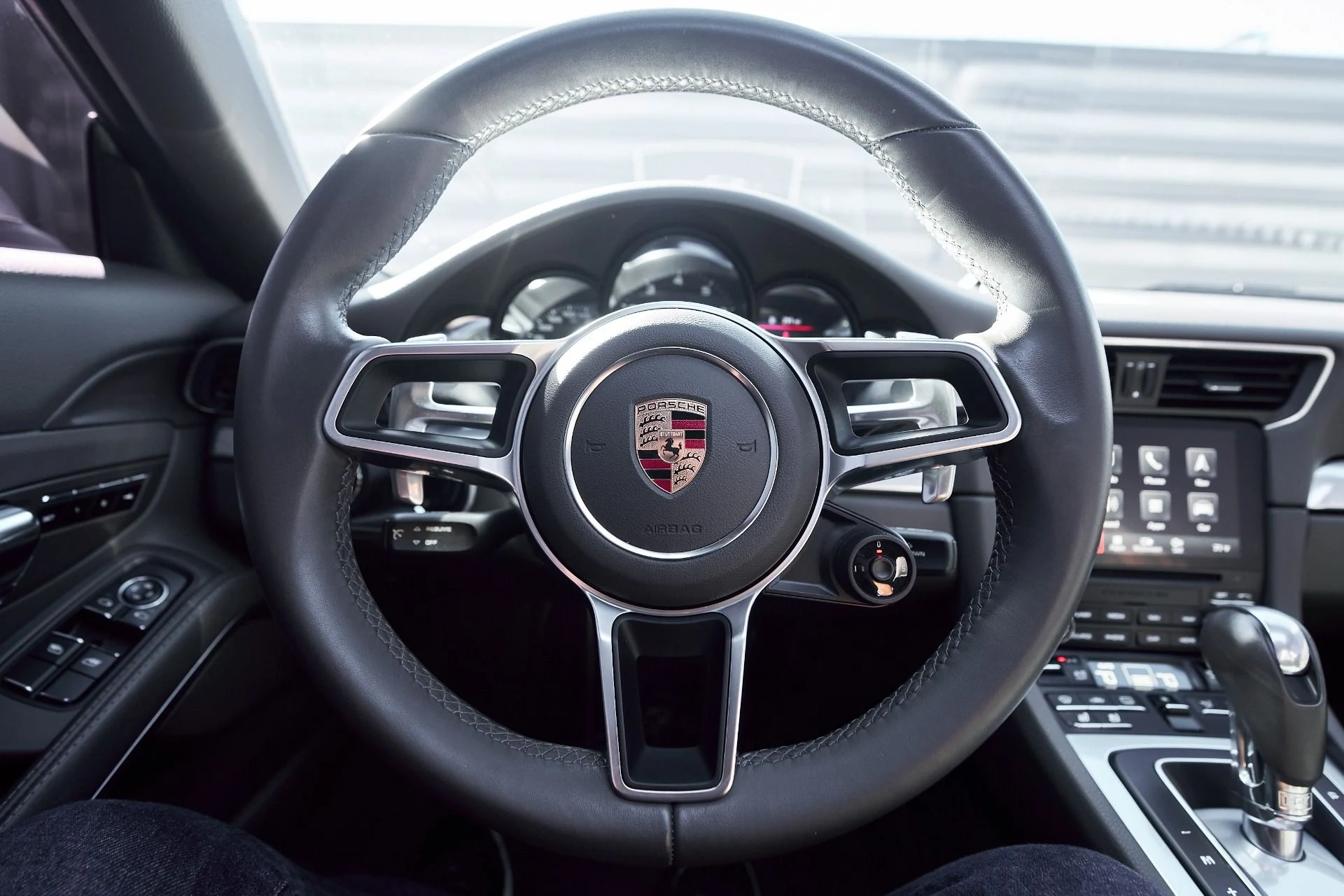 mph037_2112497154_Used_2017_Porsche_911_Carrera_4_S_1759899312_4479502517