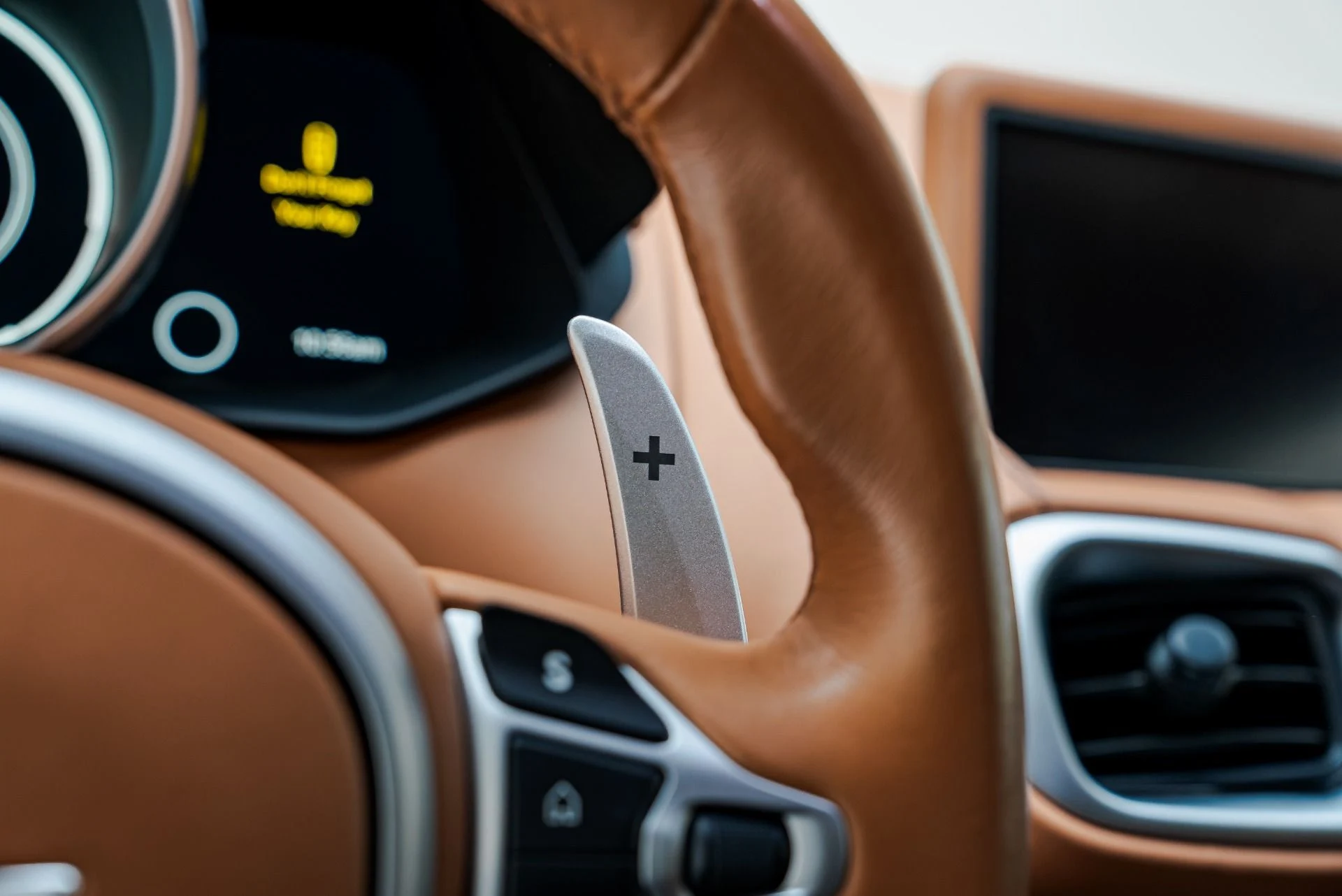 mph037_2112771747_Used_2019_Aston_Martin_Vantage_1793290955_1f20f355e1
