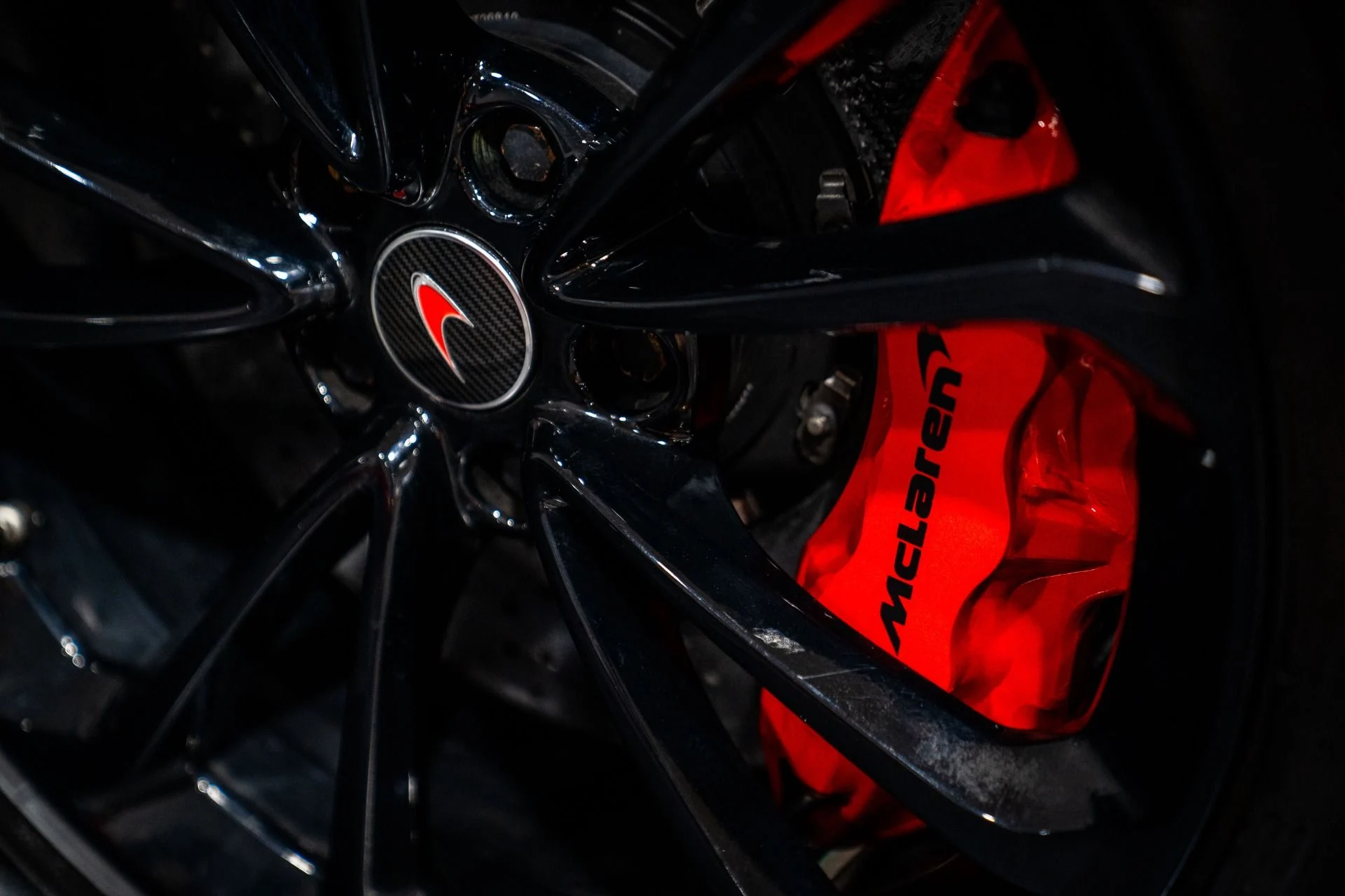 mph037_2124210829_Used_2018_Mc_Laren_570_S_Spider_Loaded_Spec_Larini_exhaust_1765511070_00cddf7a79