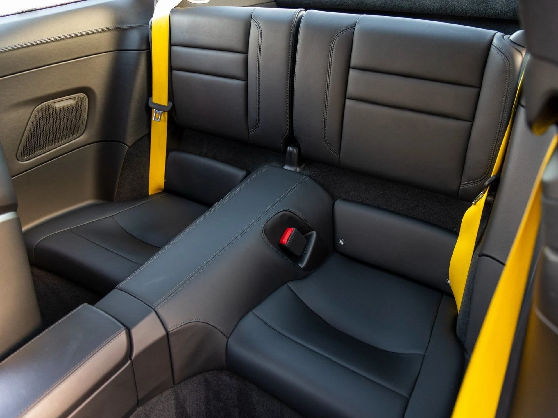 mph037_213407880_38_ad5c1c99b8