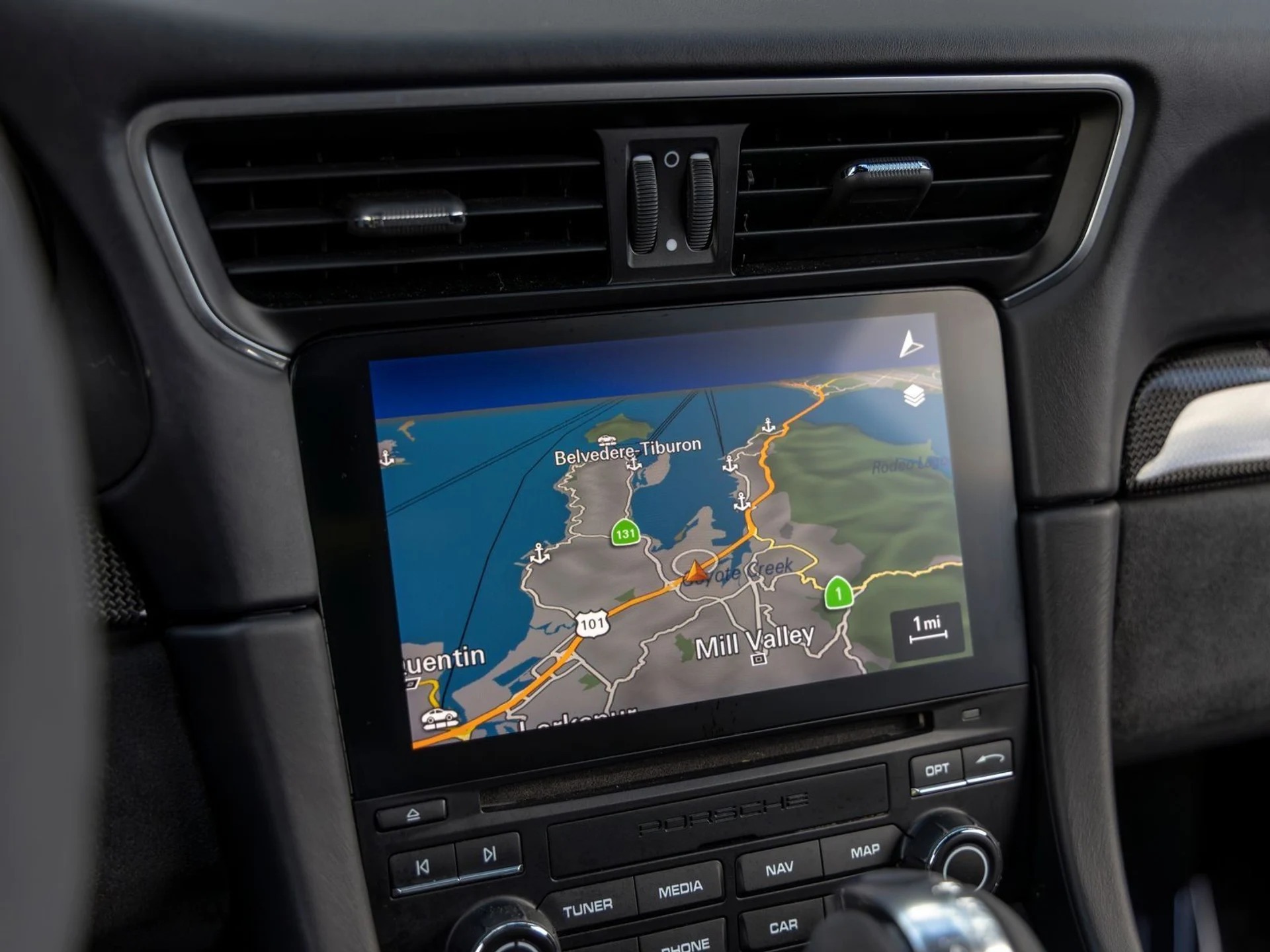 mph037_2142390954_38_3436e83cc1