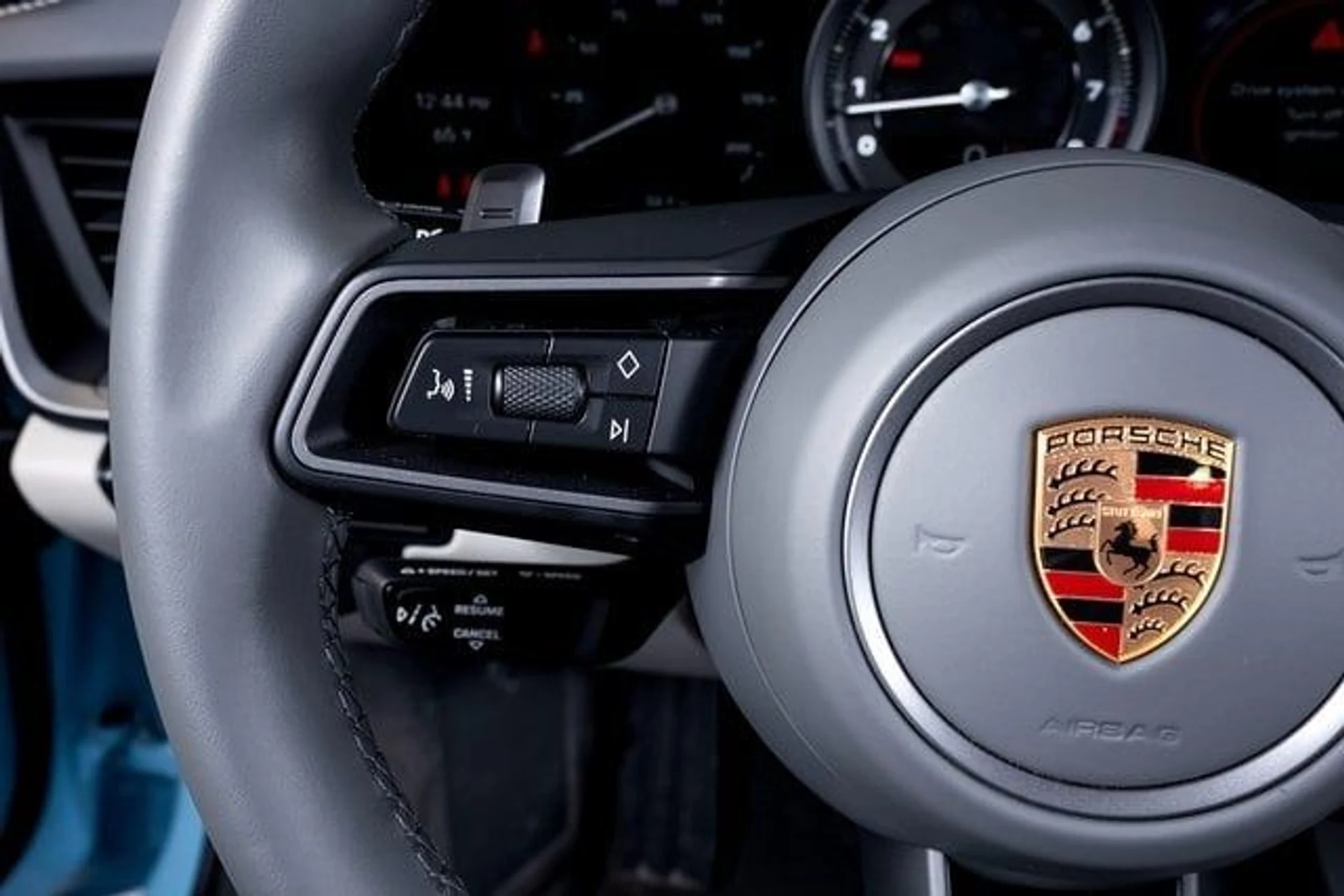 mph037_2151790190_08c03e36992b0b1aa0ca97eb56e91159x_3c3b3d467c