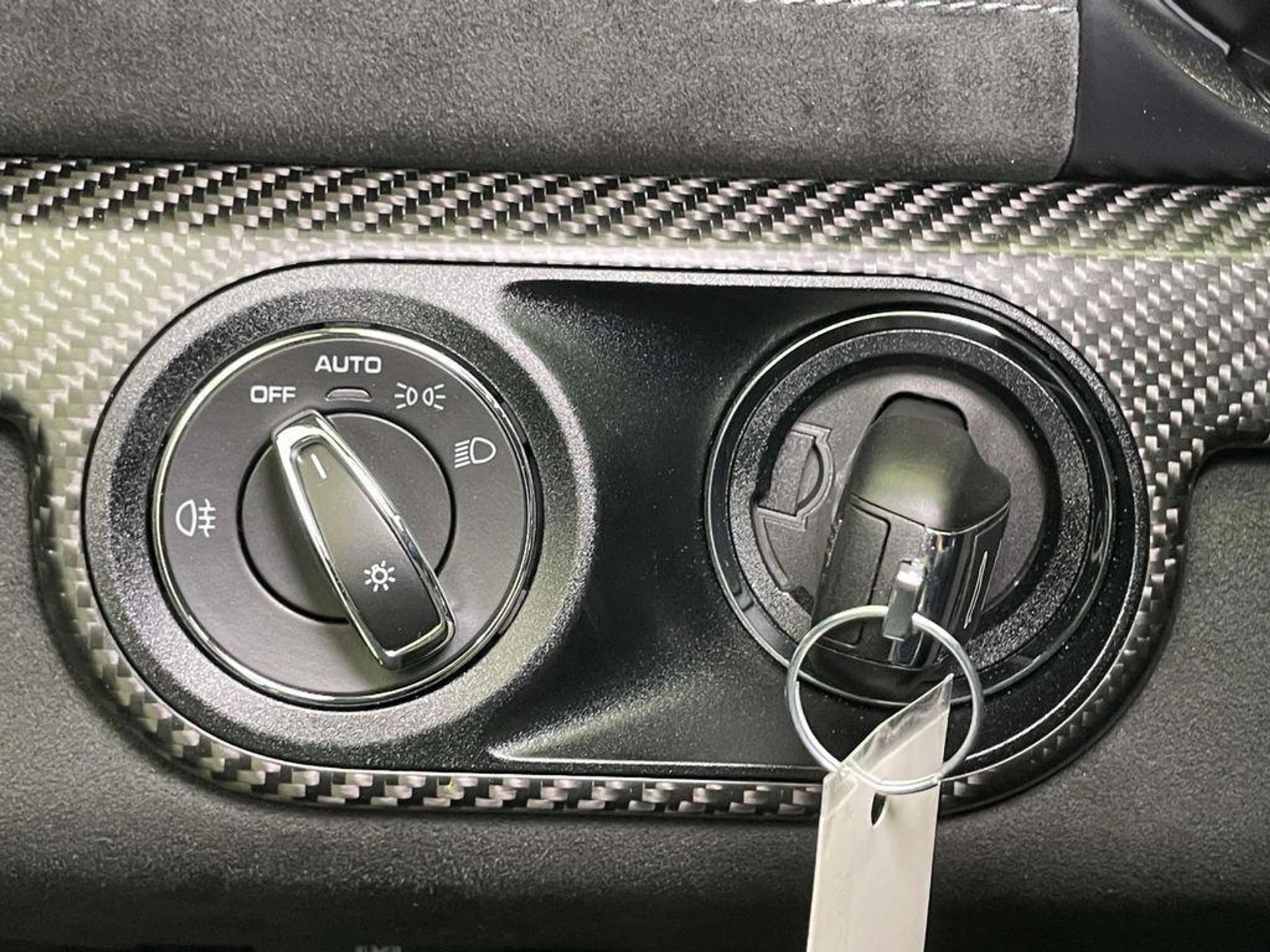 mph037_2160576618_5_gl_Yx_RV_2h1_Jh7_J_Qv_U2_NQM_Ce_QM_d8b78c58a7