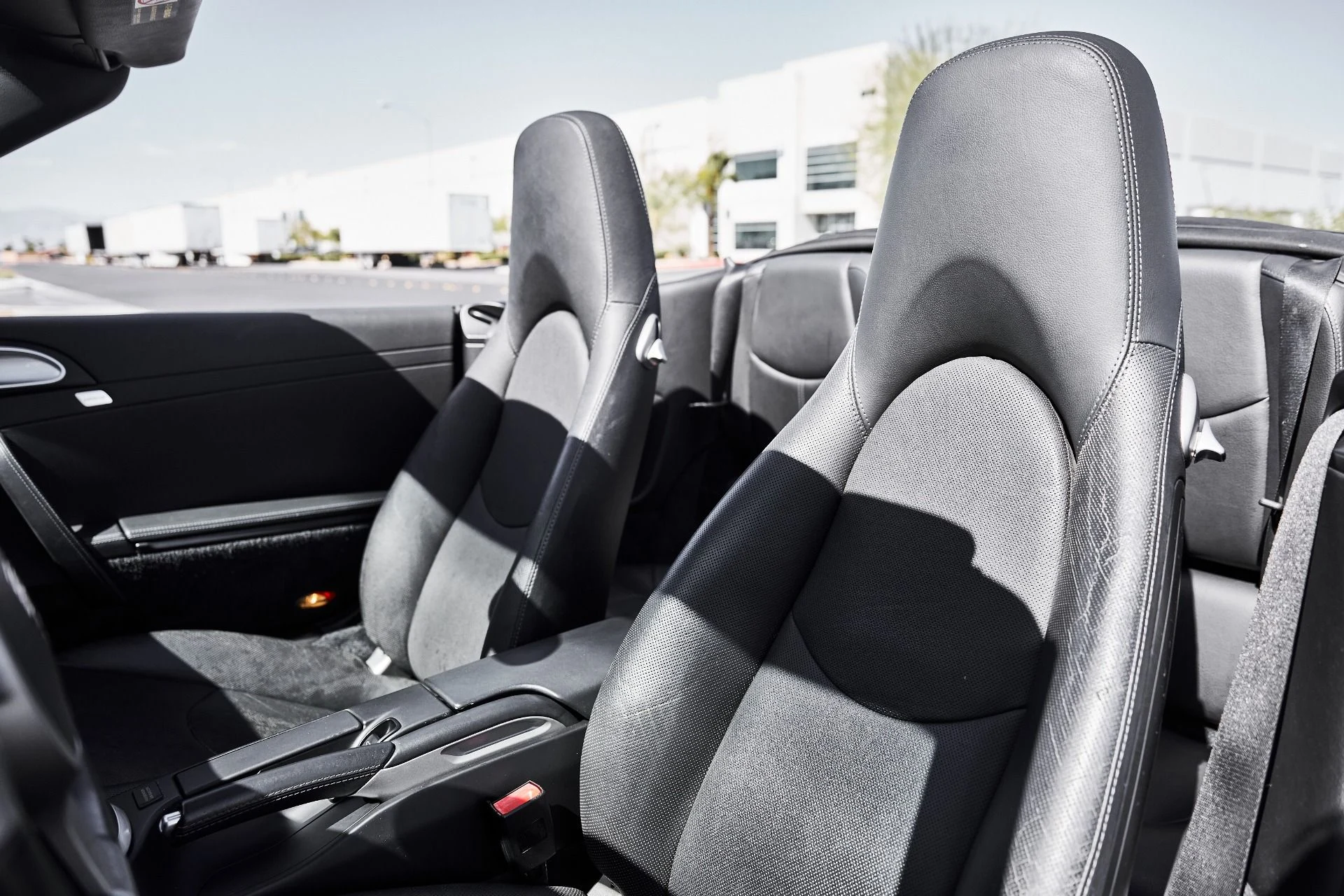 mph037_2164131236_Used_2010_Porsche_911_Carrera_S_1779210283_7630751a06