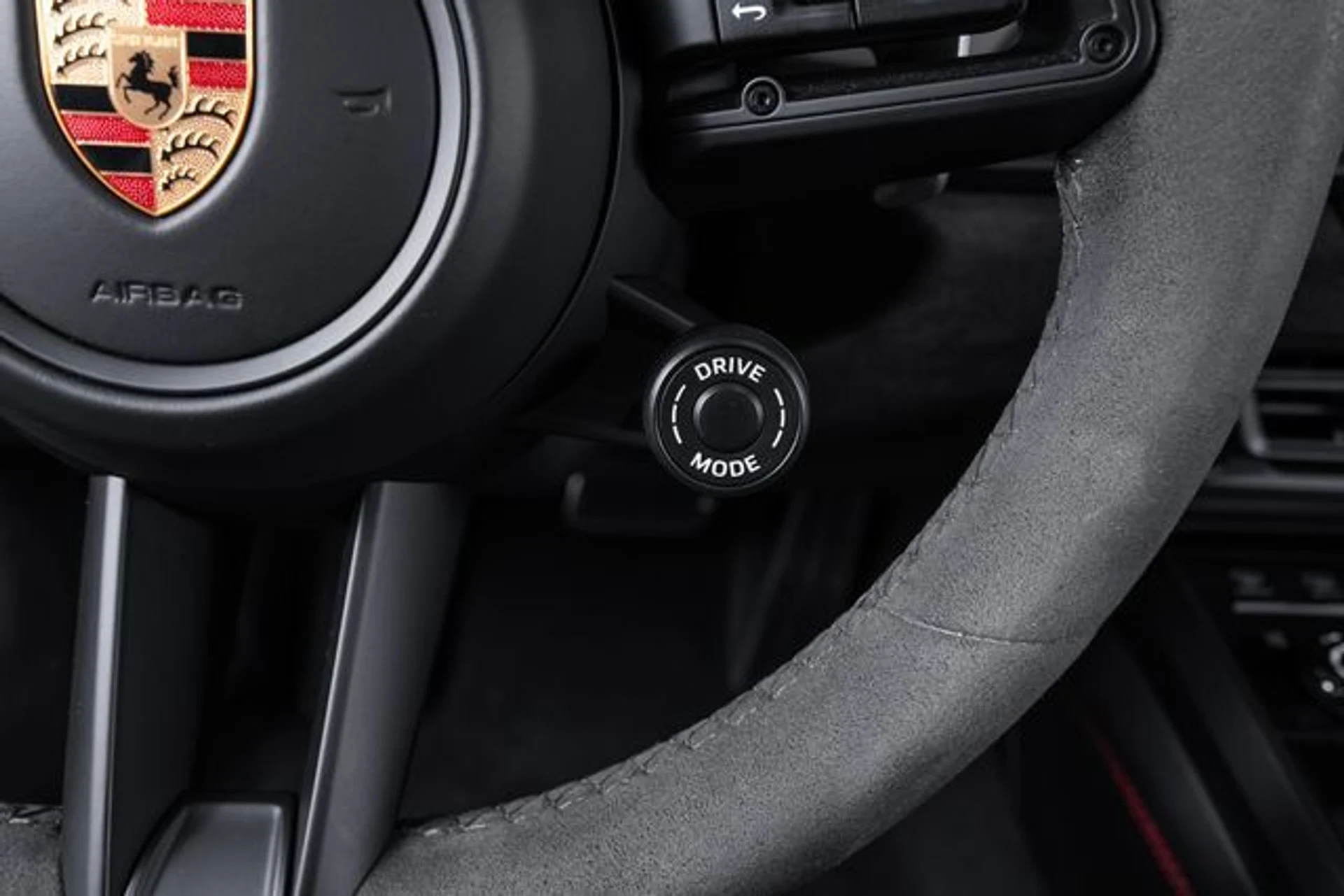 mph037_2169766455_e45272e183e745f2b419800d6167b717x_6c2dd8c32e