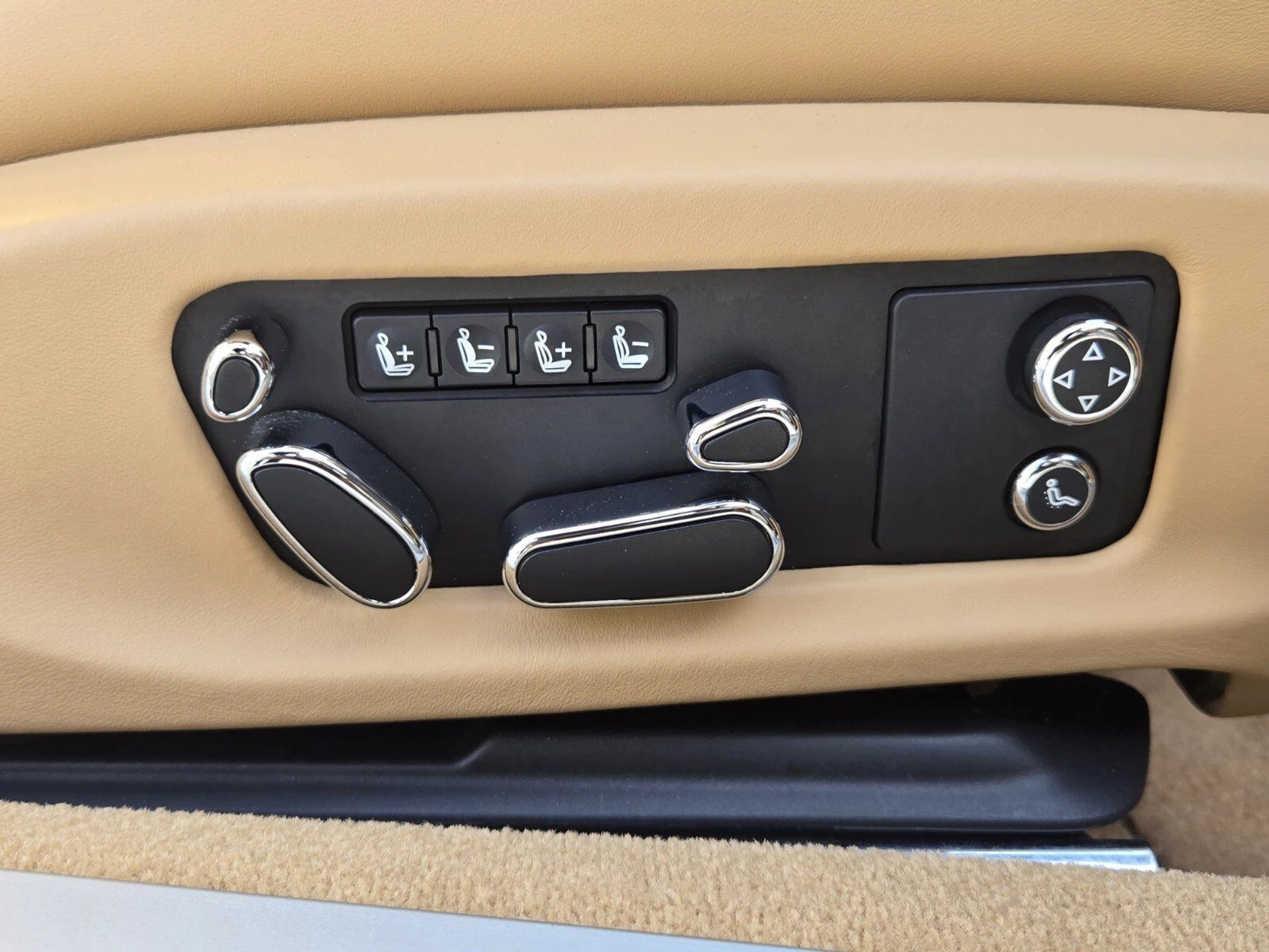 mph037_2175156178_46d39f8208ed0e2294f2ed5a0856e72fx_185f703661