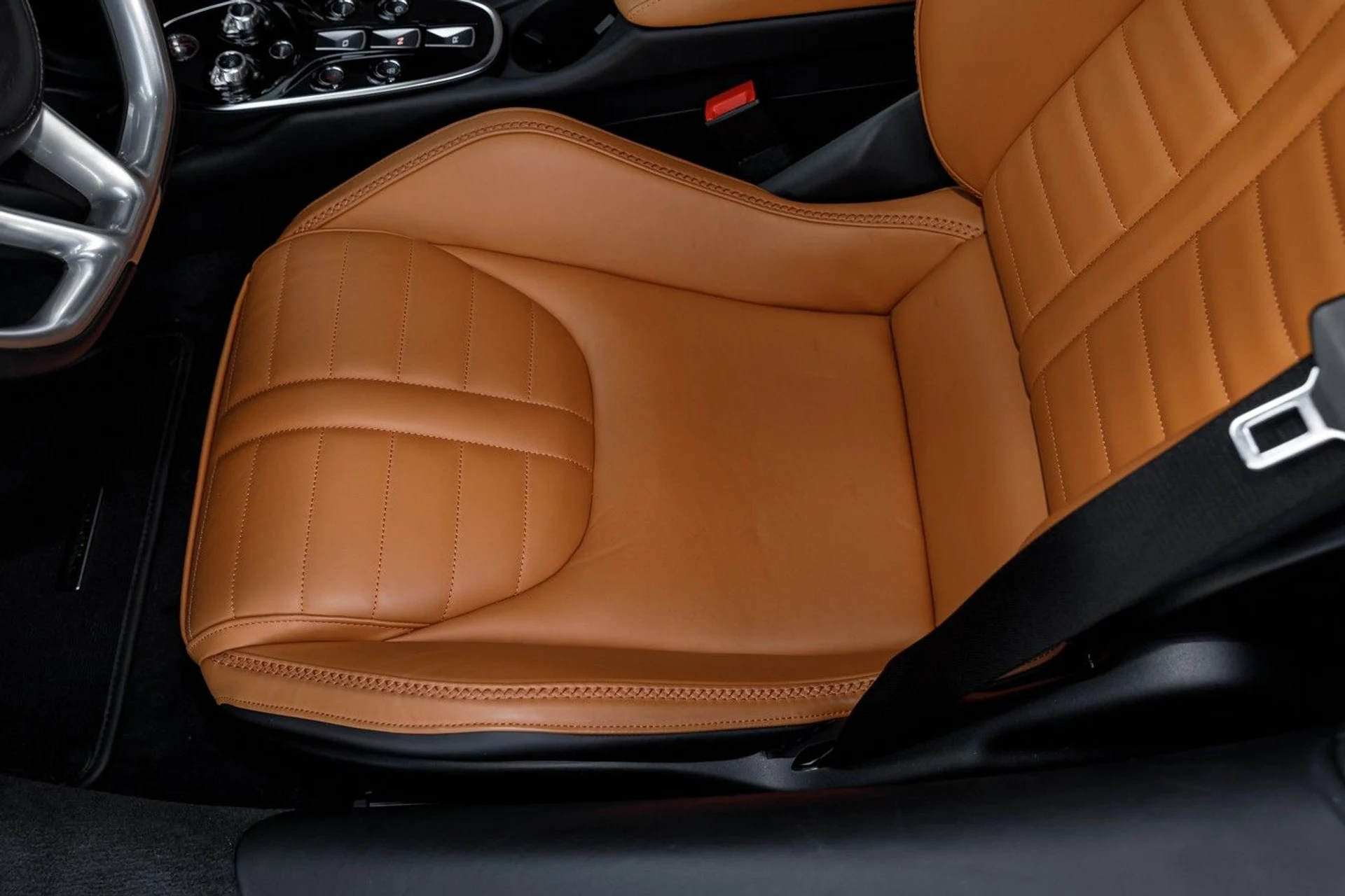 mph037_2193265147_470_p38_l_e66604385a