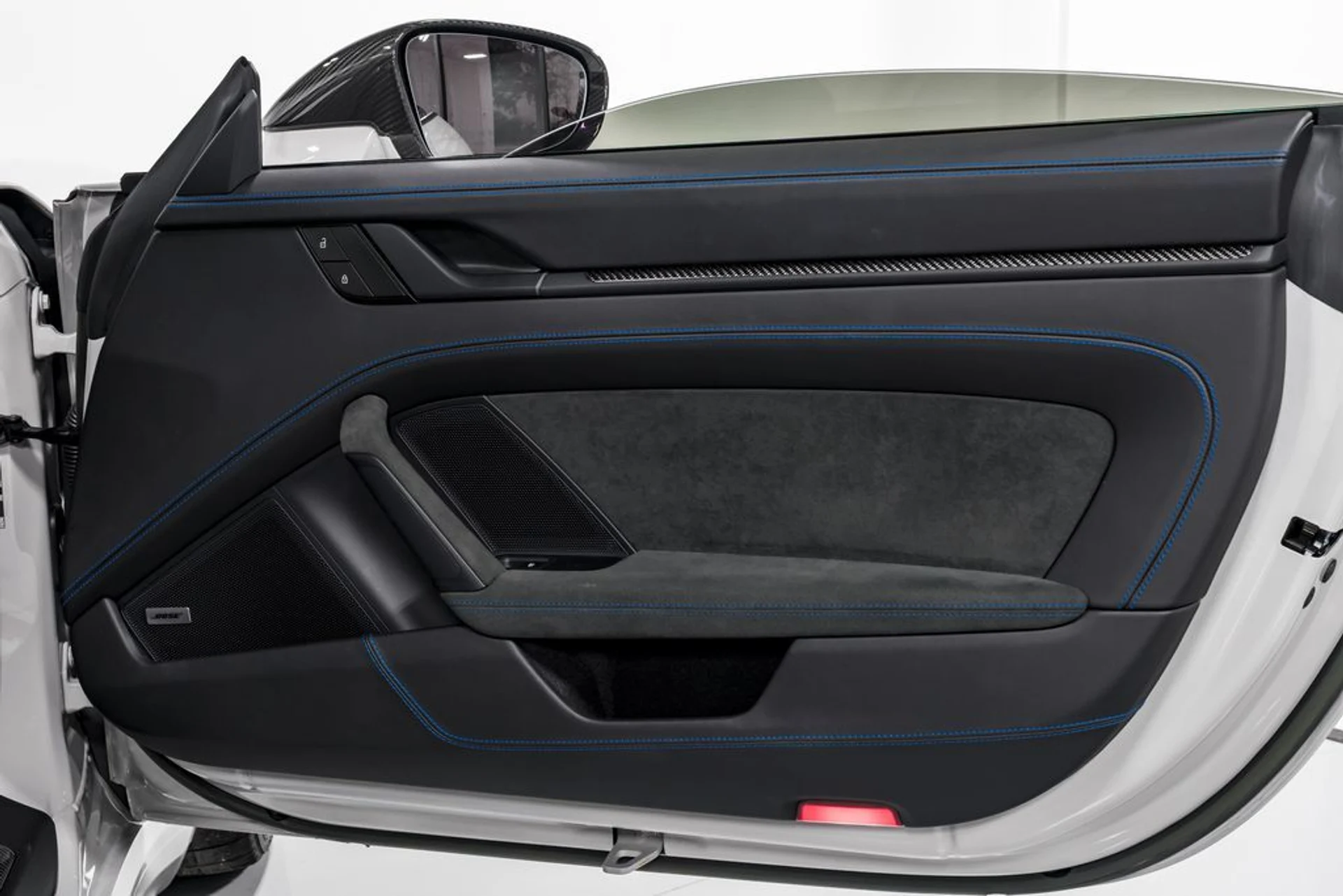 mph037_2203252385_52f0970078f909b5b47734435737c842x_f3334e1b03