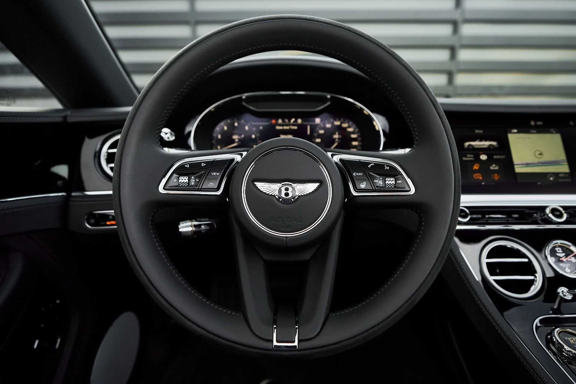mph037_2217860550_Used_2024_Bentley_Continental_GT_V8_S_1764464402_fb80209058