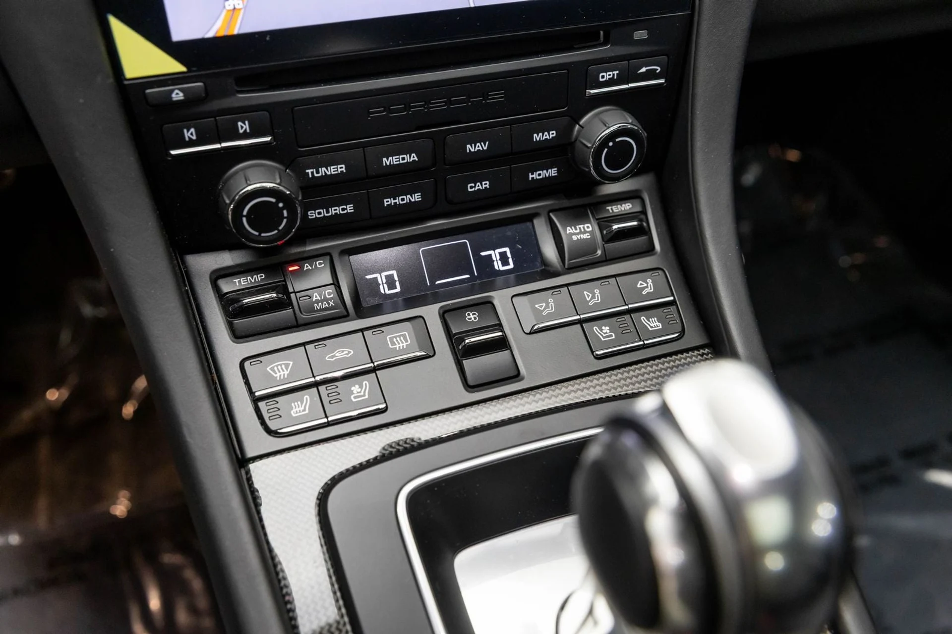 mph037_2223431679_38_6741f5805e