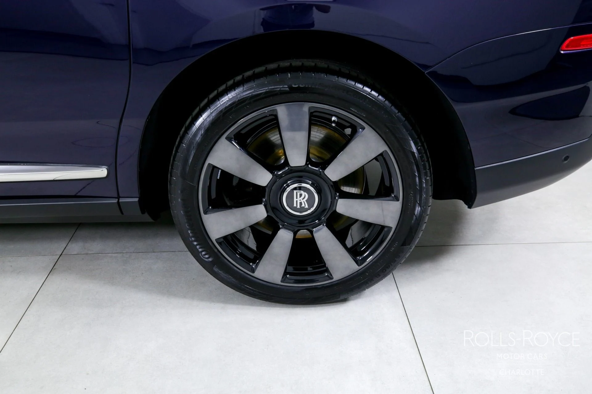 mph037_2225174637_Used_2023_Rolls_Royce_Cullinan_1742248268_19f38e0152