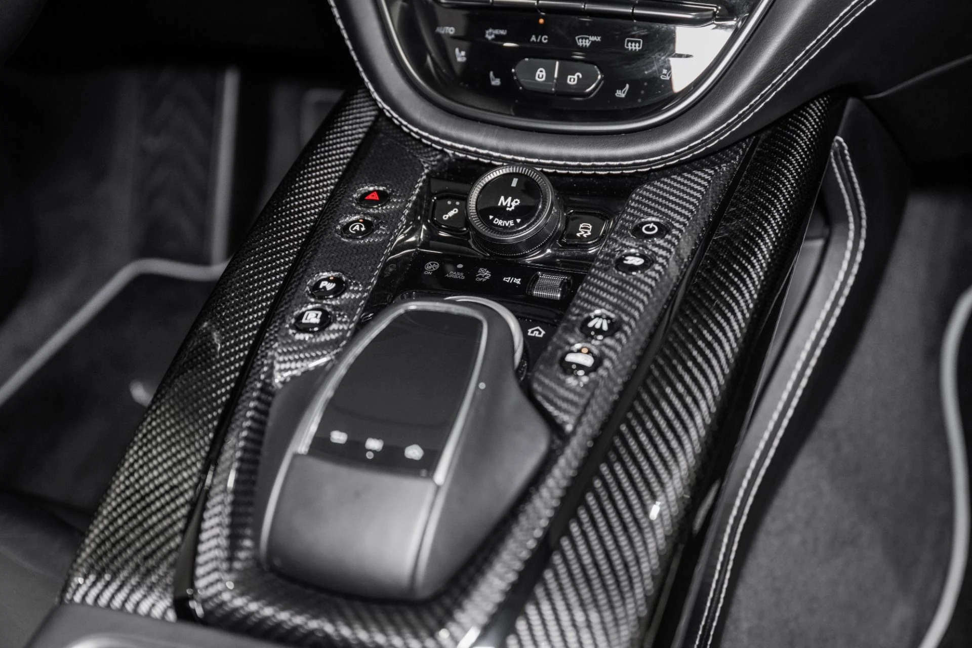mph037_223345164_New_2023_Aston_Martin_DBX_707_1785776982_f258351946