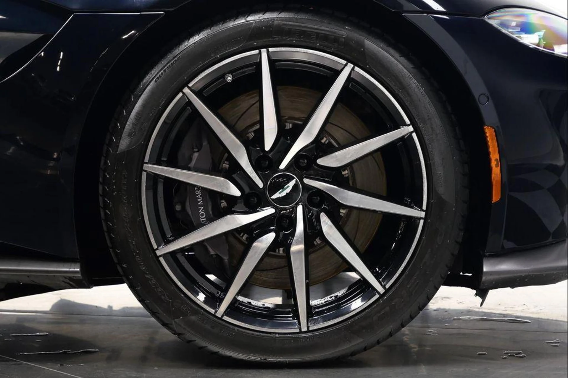 mph037_2250413138_FQN_Xsu_C_Iqvc_Uy694icq_U00_O_Pm_Gs_4d0045698d