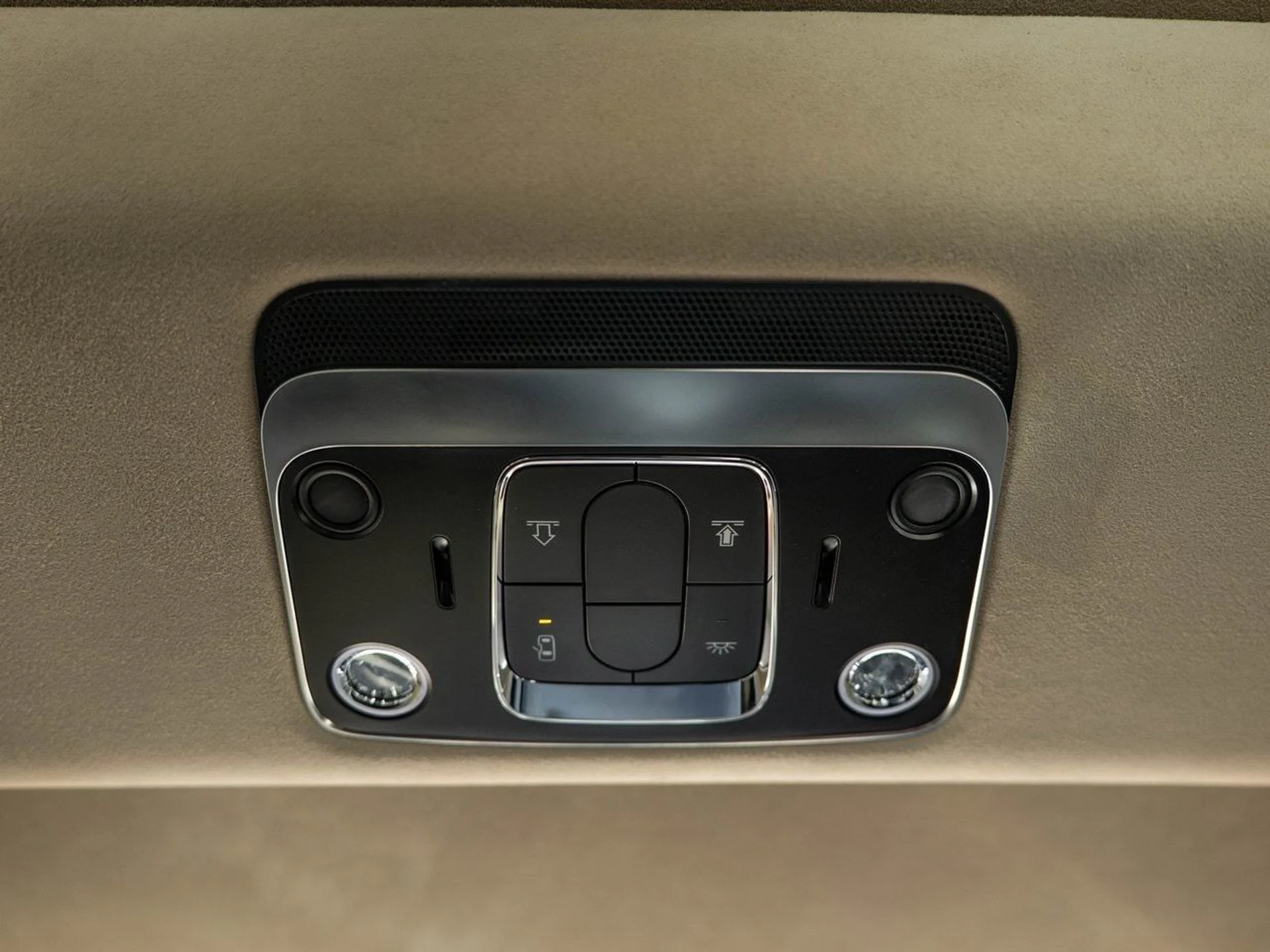 mph037_2259722817_d763530866dafbb5336d915e971991c6x_afda030a86