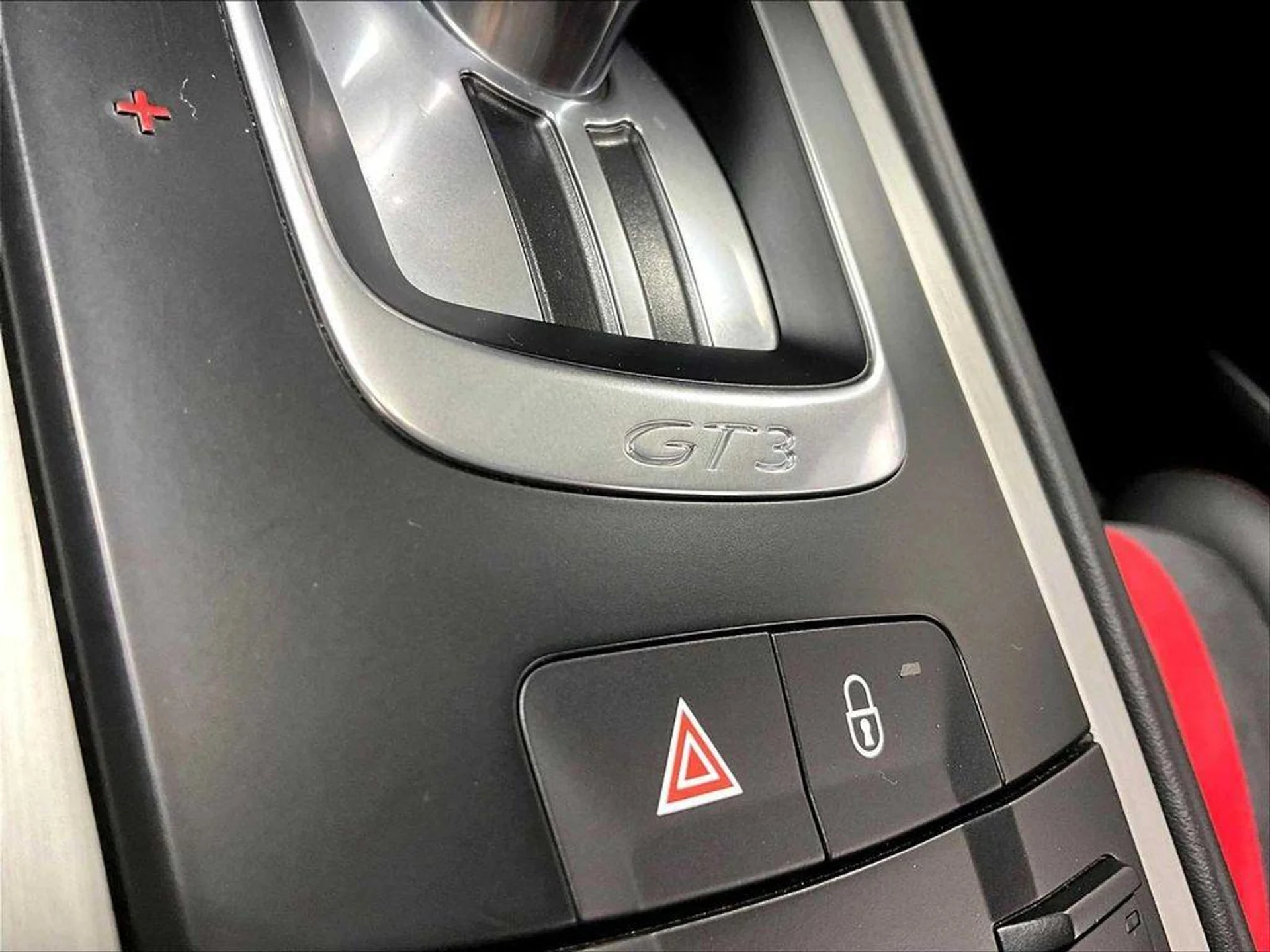 mph037_2260232500_Ykf_BQE_Yy5_E_Xqh_E4_LA_7_IC_9_Yy_BGIU_0a6f6892b3