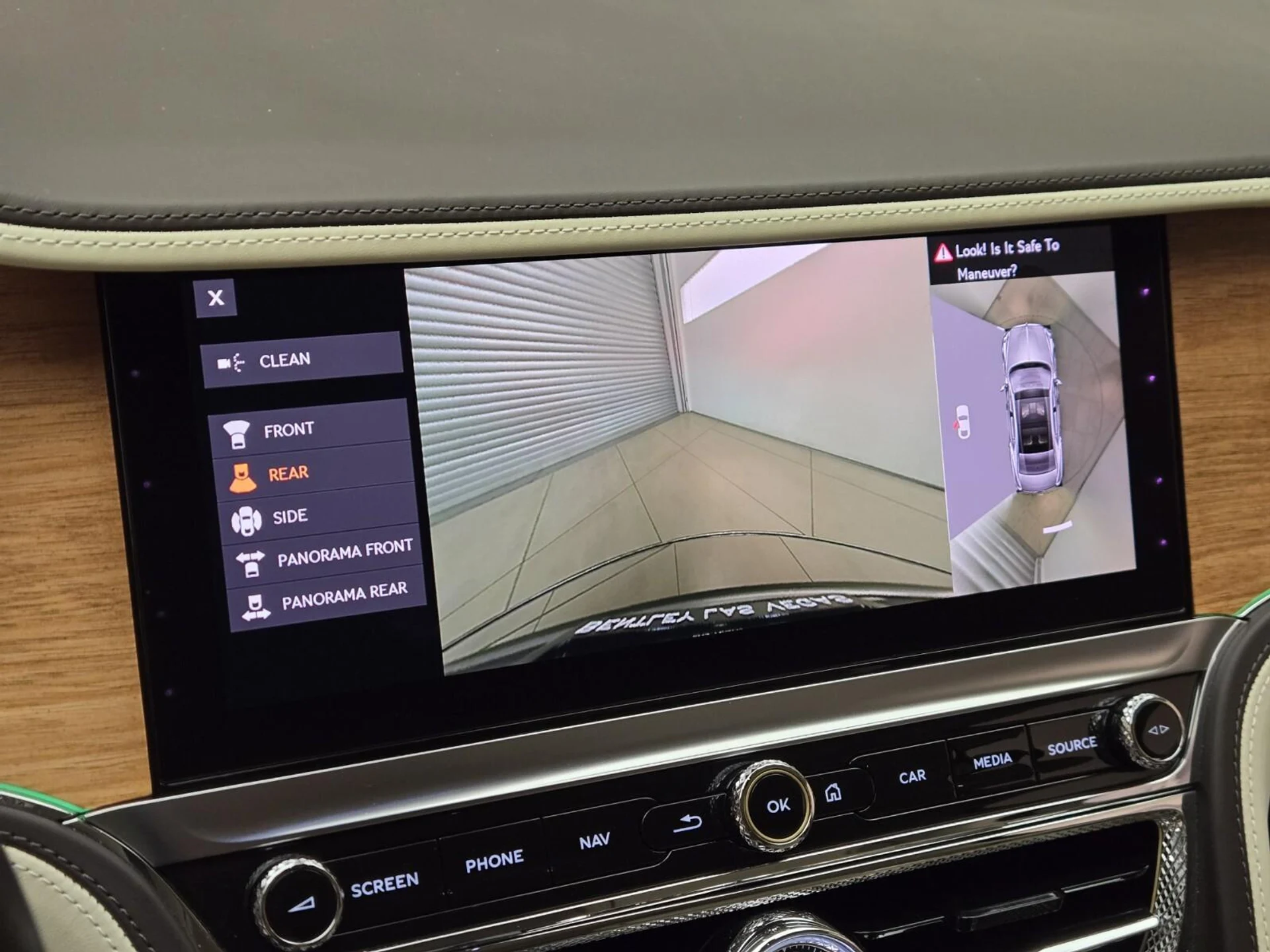 mph037_2261101357_Used_2023_Bentley_Flying_Spur_Hybrid_Odyssean_Edition_1777355037_0ce9251deb