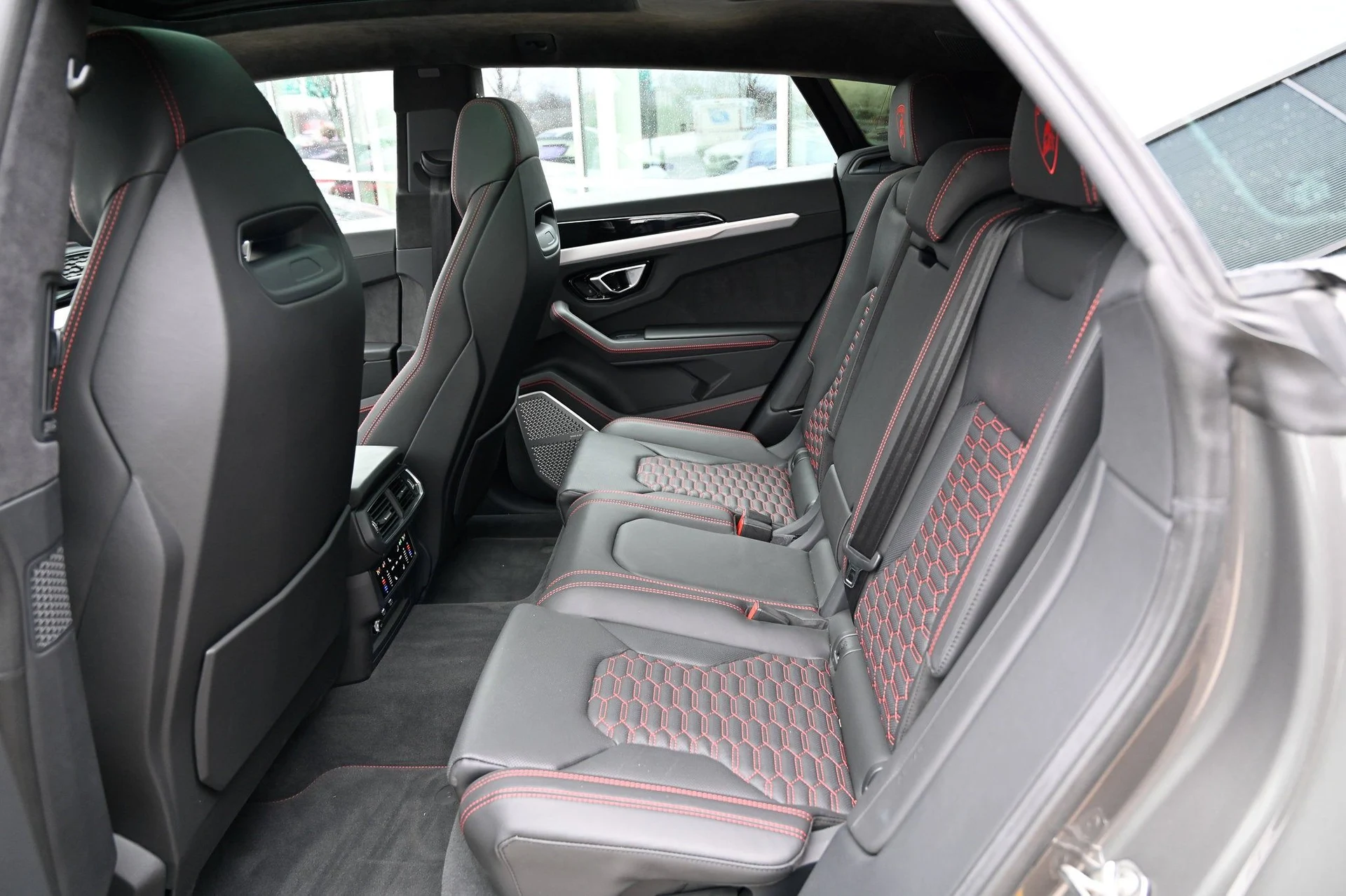 mph037_2264540532_d9aee0d79ece4758a8bb1a888ab9898f_34635797e9