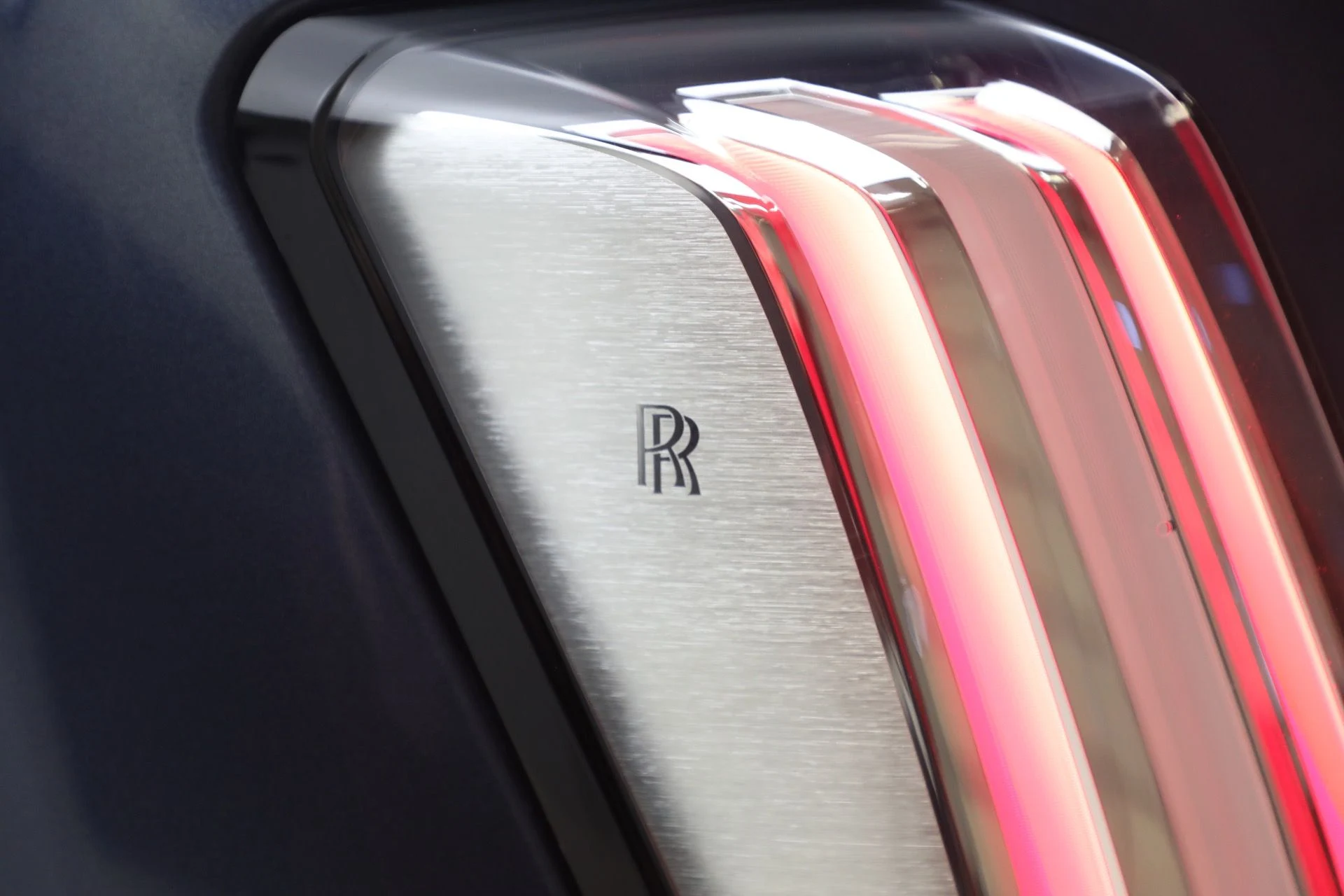 mph037_2269788583_Used_2024_Rolls_Royce_Spectre_d44474e7e1