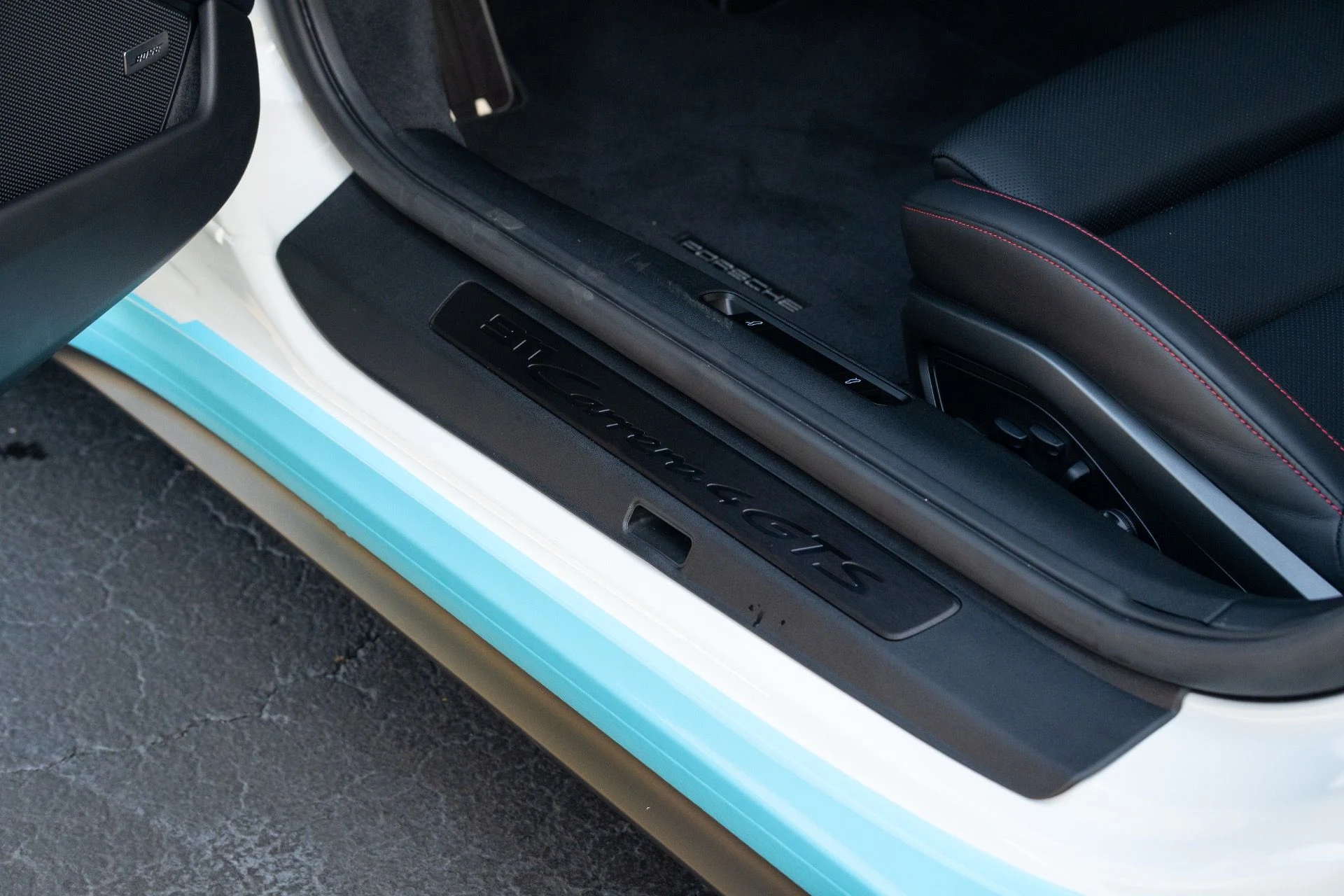 mph037_2273248815_Used_2026_Porsche_911_Carrera_4_GTS_1772219766_f9853b1b6b