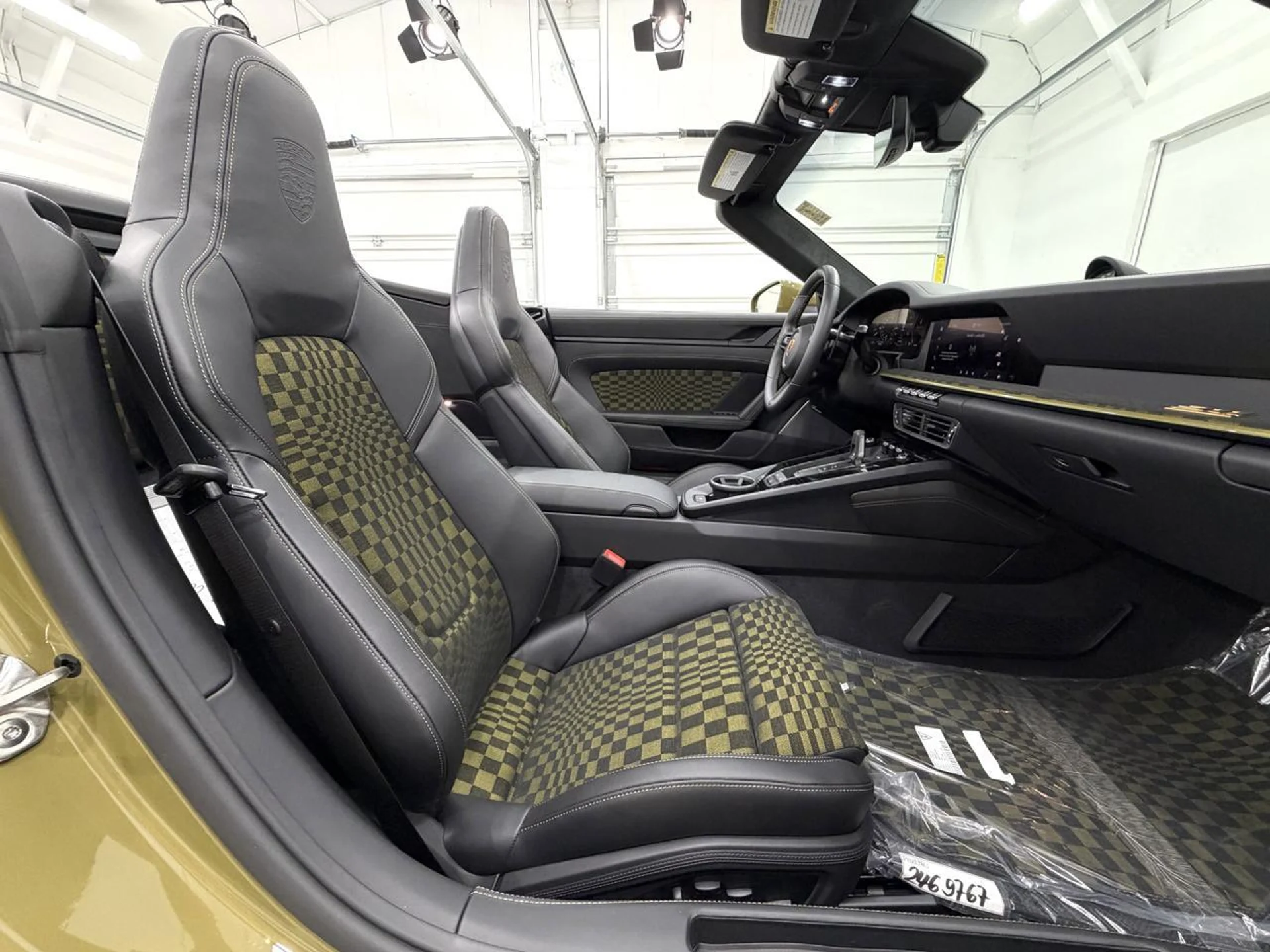 mph037_2282721656_305b01bd98b5b02c6c53947174447145_9253943641